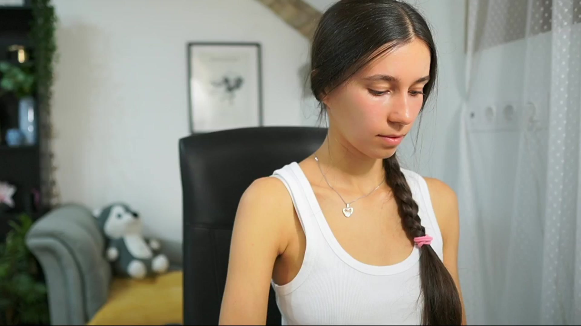 Gallery image thumbnail from Oliviiia_cruz's myfreecams stream on, 09/21/2025, 08:49 image 18 of 20