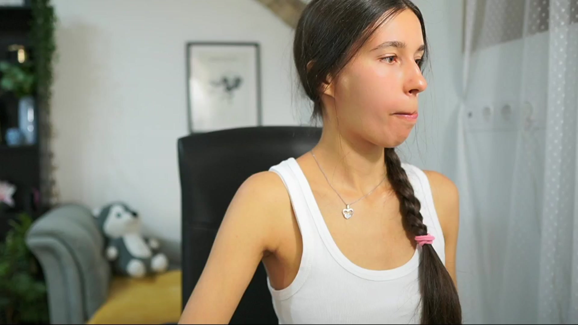 Gallery image thumbnail from Oliviiia_cruz's myfreecams stream on, 09/21/2025, 08:49 image 14 of 20