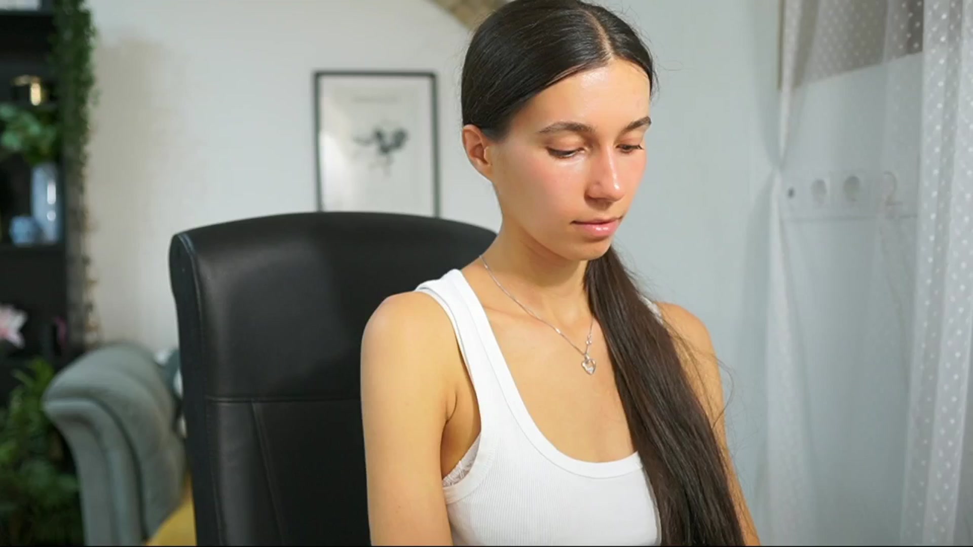 Gallery image thumbnail from Oliviiia_cruz's myfreecams stream on, 09/21/2025, 12:03 image 20 of 20
