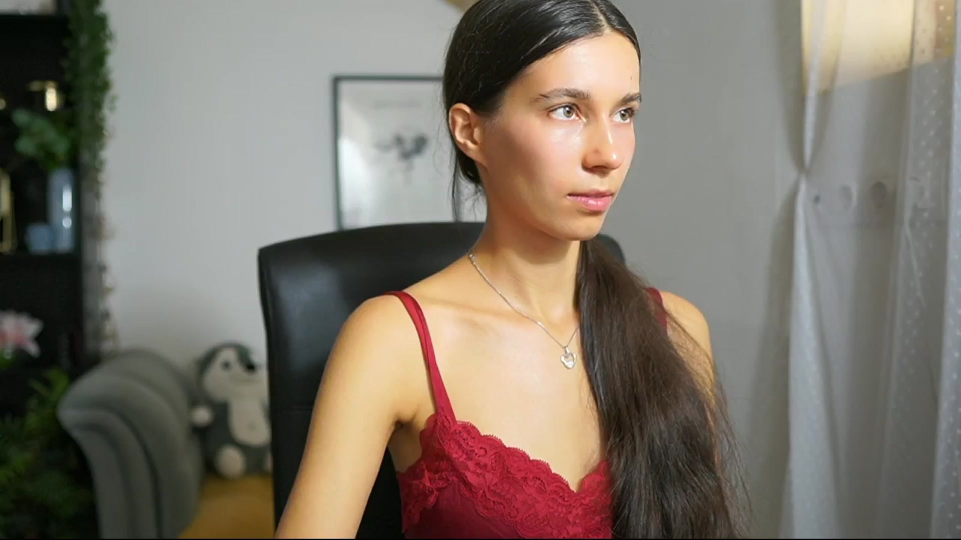 Gallery image thumbnail from Oliviiia_cruz's myfreecams stream on, 09/22/2025, 15:40 image 14 of 20