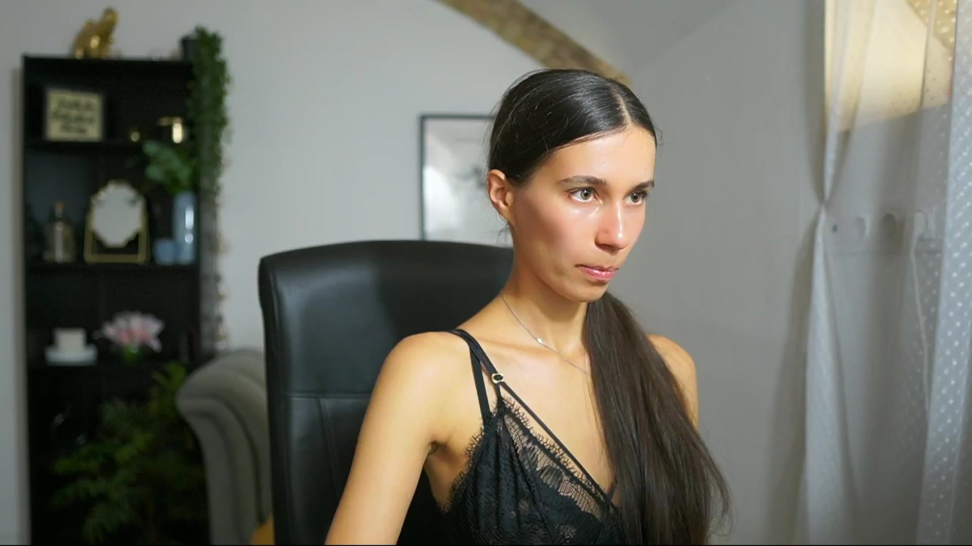 Gallery image thumbnail from Oliviiia_cruz's myfreecams stream on, 09/24/2025, 17:20 image 3 of 20