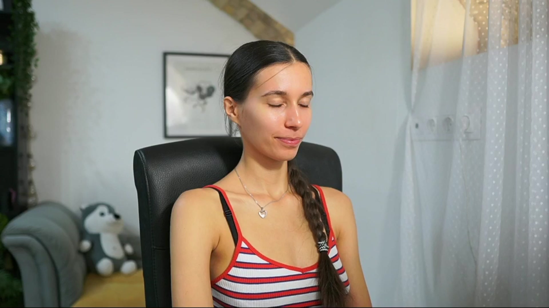 Gallery image thumbnail from Oliviiia_cruz's myfreecams stream on, 09/28/2025, 11:17 image 8 of 20