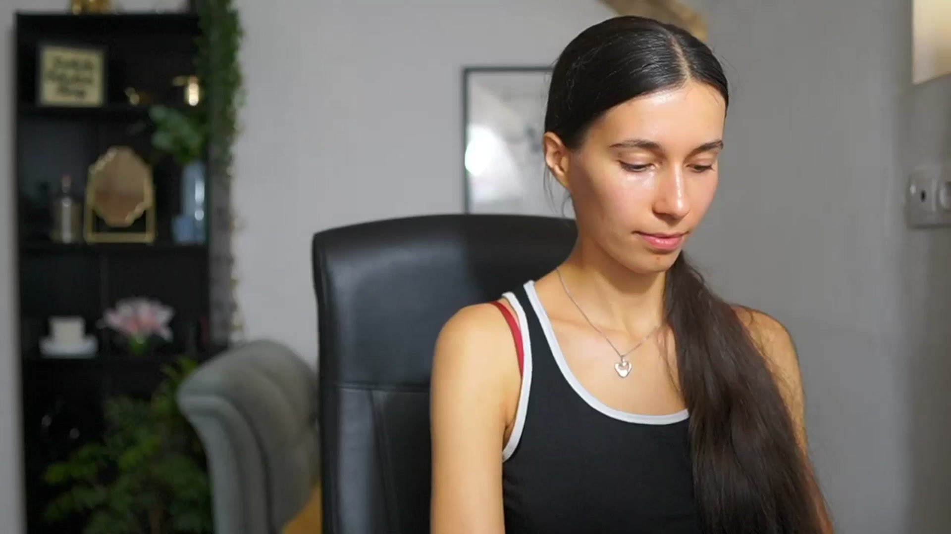 Gallery image thumbnail from Oliviiia_cruz's myfreecams stream on, 10/05/2025, 10:48 image 20 of 20