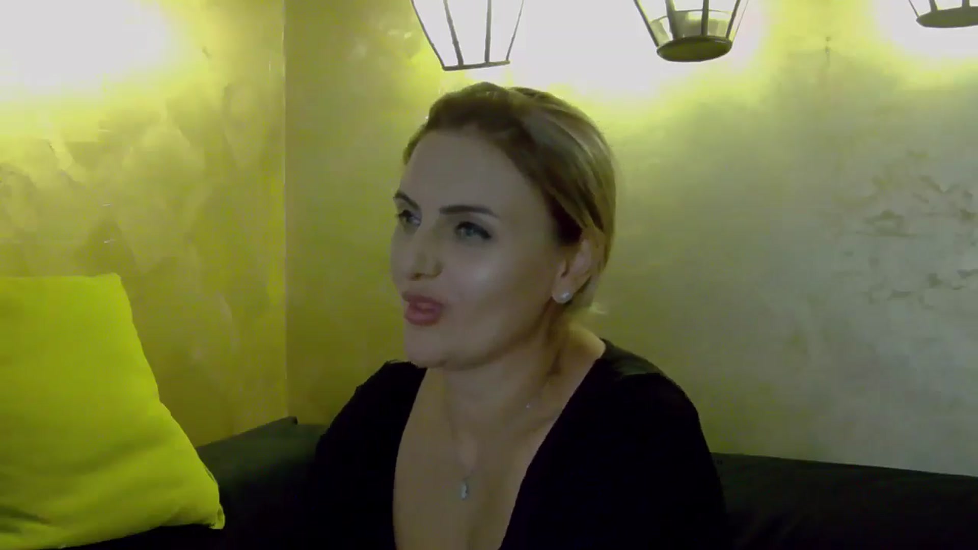Gallery image thumbnail from OlivyaMoon's myfreecams stream on, 08/21/2025, 06:16 image 6 of 20