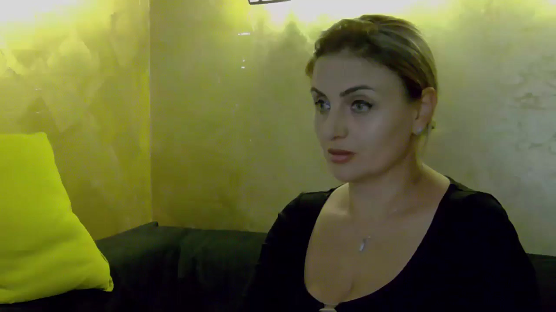 Gallery image thumbnail from OlivyaMoon's myfreecams stream on, 08/21/2025, 06:16 image 15 of 20