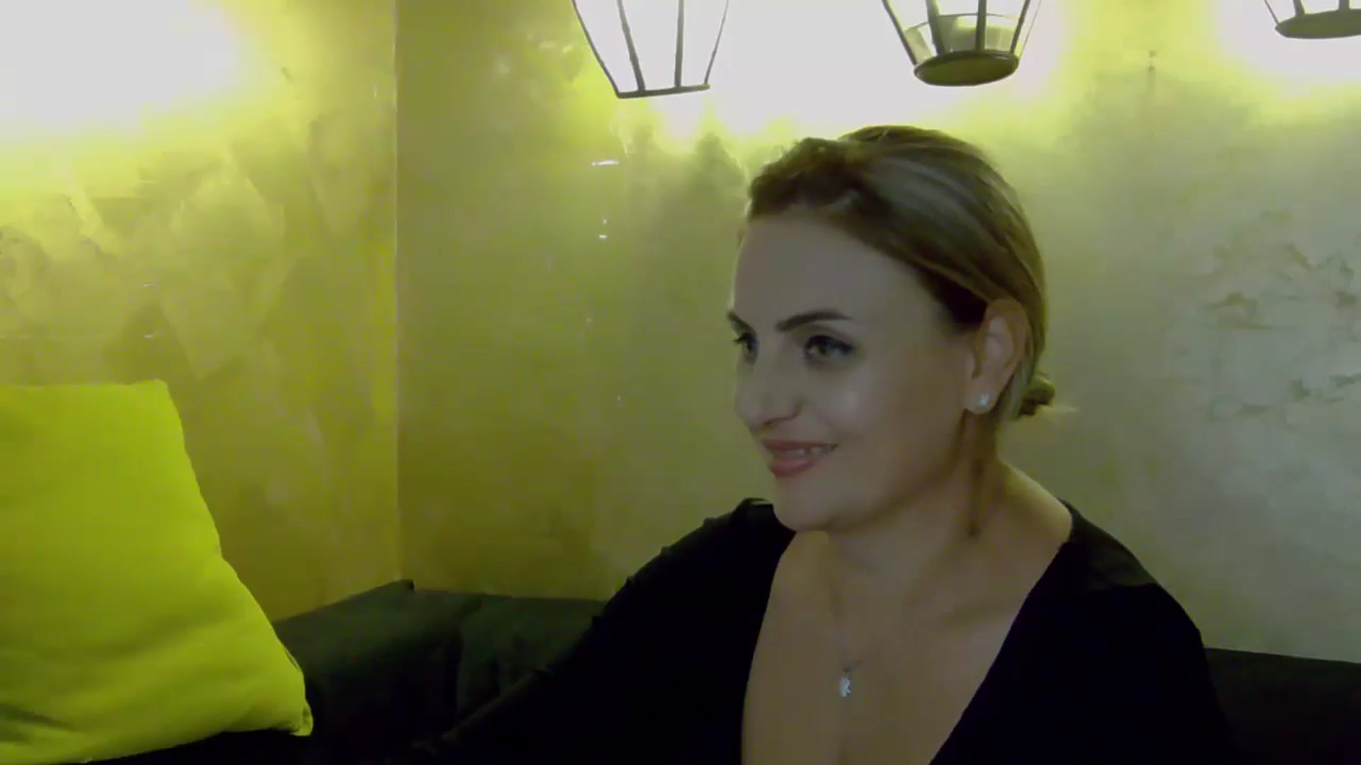 Gallery image thumbnail from OlivyaMoon's myfreecams stream on, 08/21/2025, 06:16 image 5 of 20