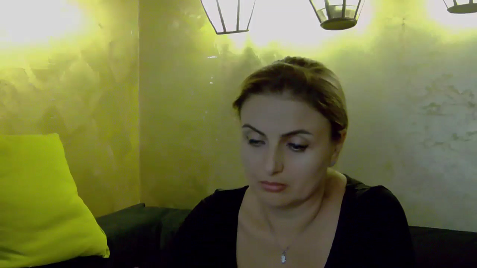 Gallery image thumbnail from OlivyaMoon's myfreecams stream on, 08/21/2025, 06:16 image 4 of 20