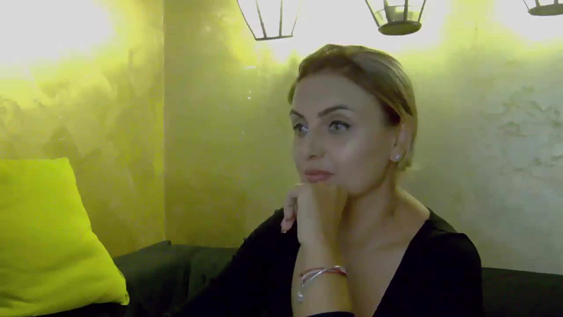 Gallery image thumbnail from OlivyaMoon's myfreecams stream on, 08/21/2025, 06:16 image 7 of 20