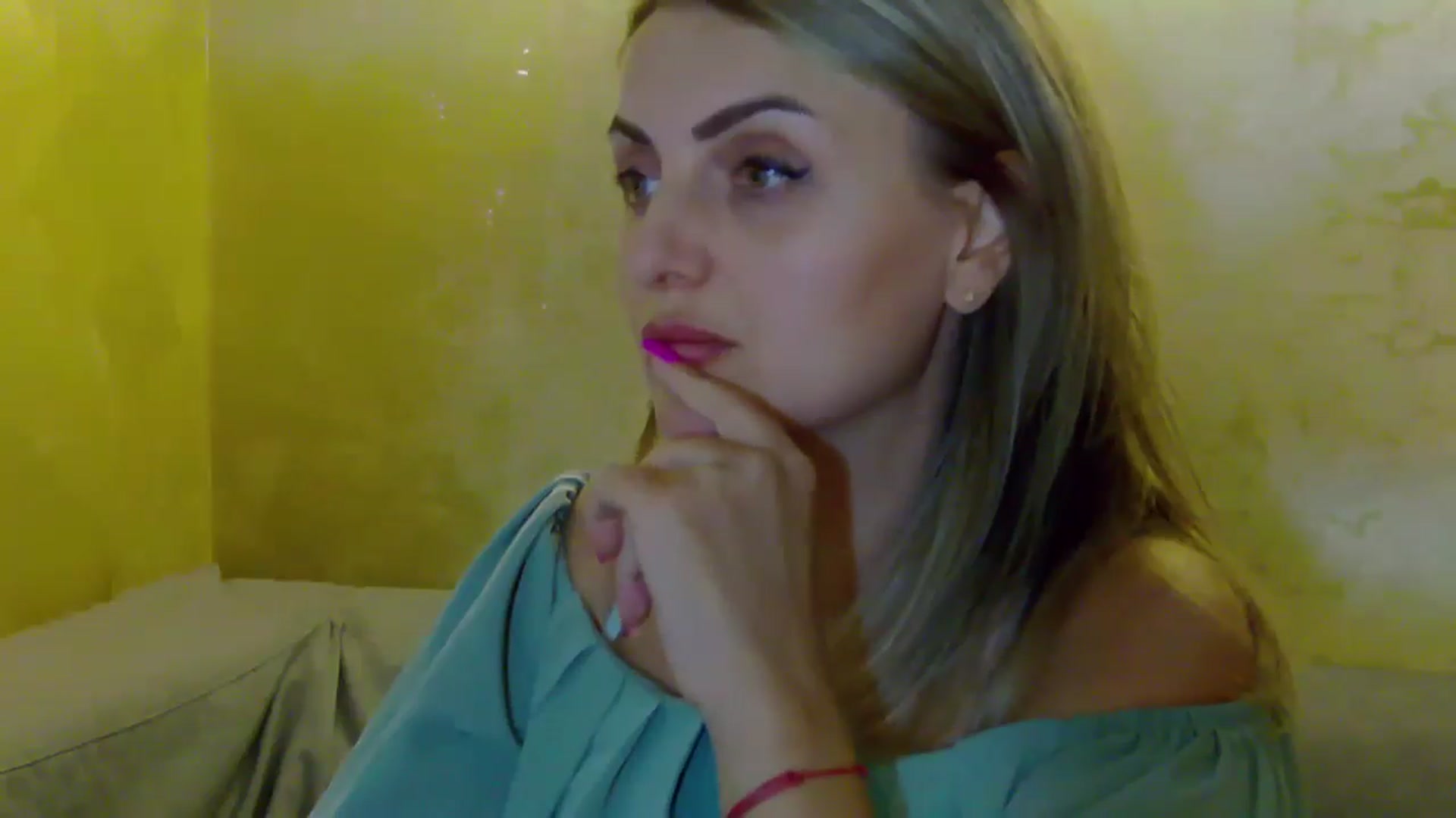 Gallery image thumbnail from OlivyaMoon's myfreecams stream on, 09/08/2025, 23:52 image 10 of 20