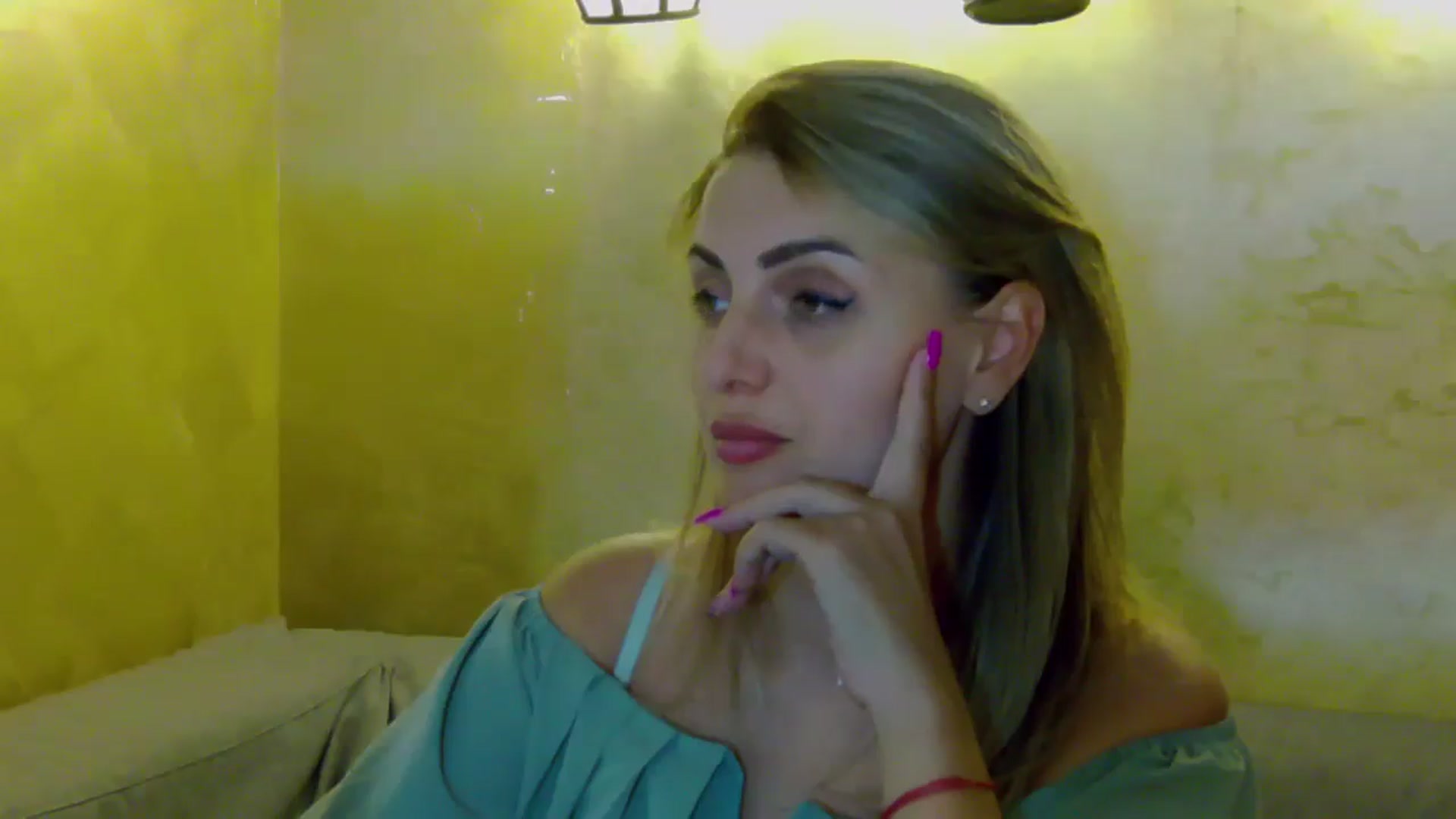 Gallery image thumbnail from OlivyaMoon's myfreecams stream on, 09/08/2025, 23:52 image 19 of 20
