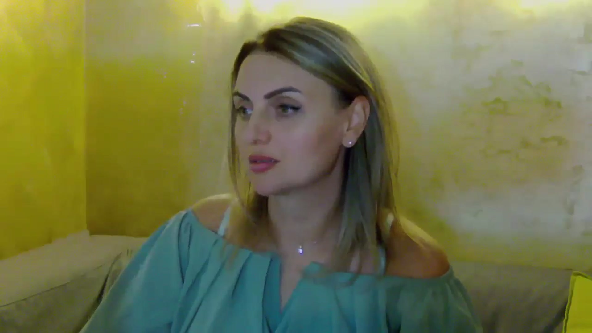 Gallery image thumbnail from OlivyaMoon's myfreecams stream on, 09/09/2025, 01:49 image 13 of 20