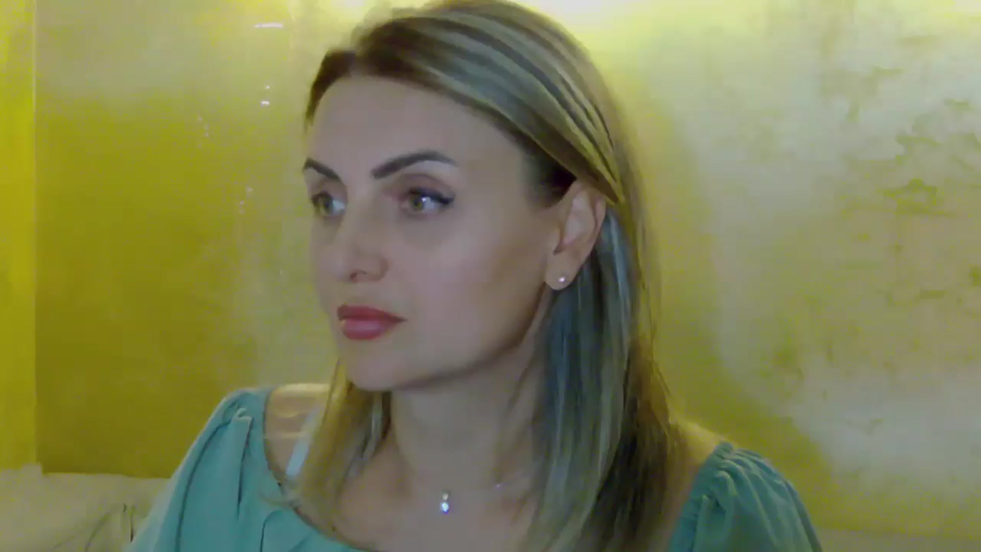 Gallery image thumbnail from OlivyaMoon's myfreecams stream on, 09/09/2025, 01:49 image 1 of 20