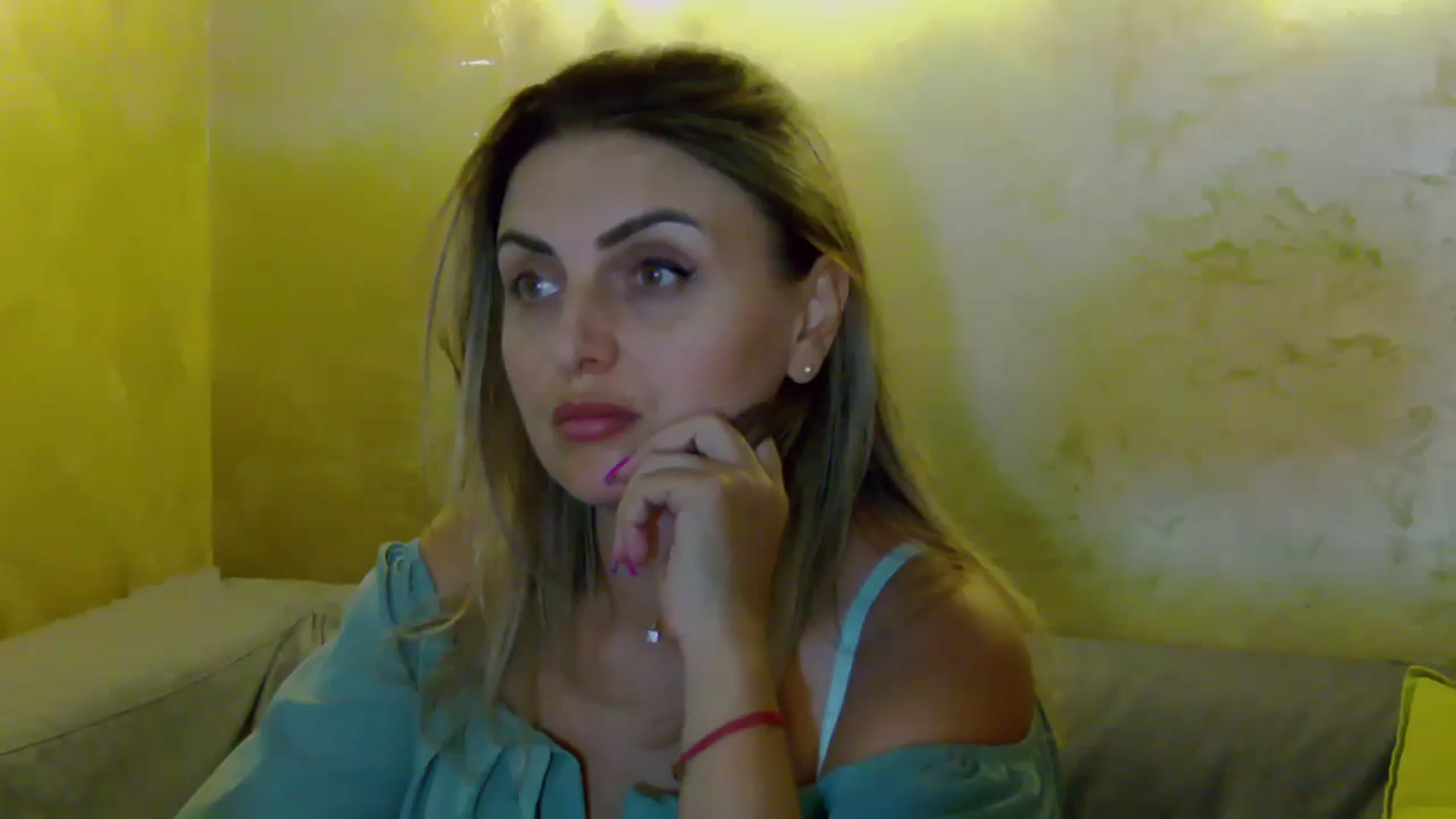 Gallery image thumbnail from OlivyaMoon's myfreecams stream on, 09/09/2025, 01:49 image 15 of 20