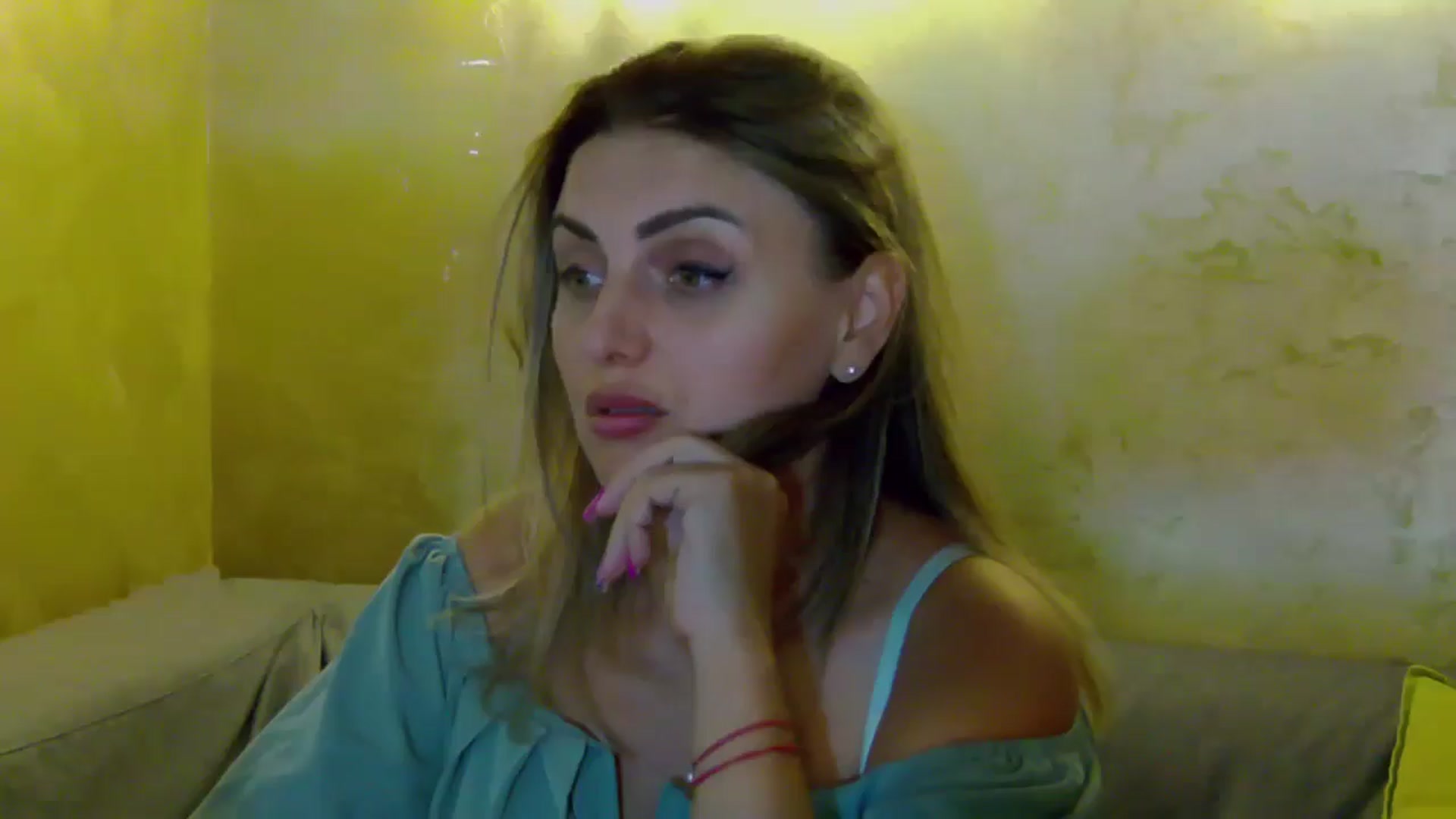 Gallery image thumbnail from OlivyaMoon's myfreecams stream on, 09/09/2025, 01:49 image 16 of 20