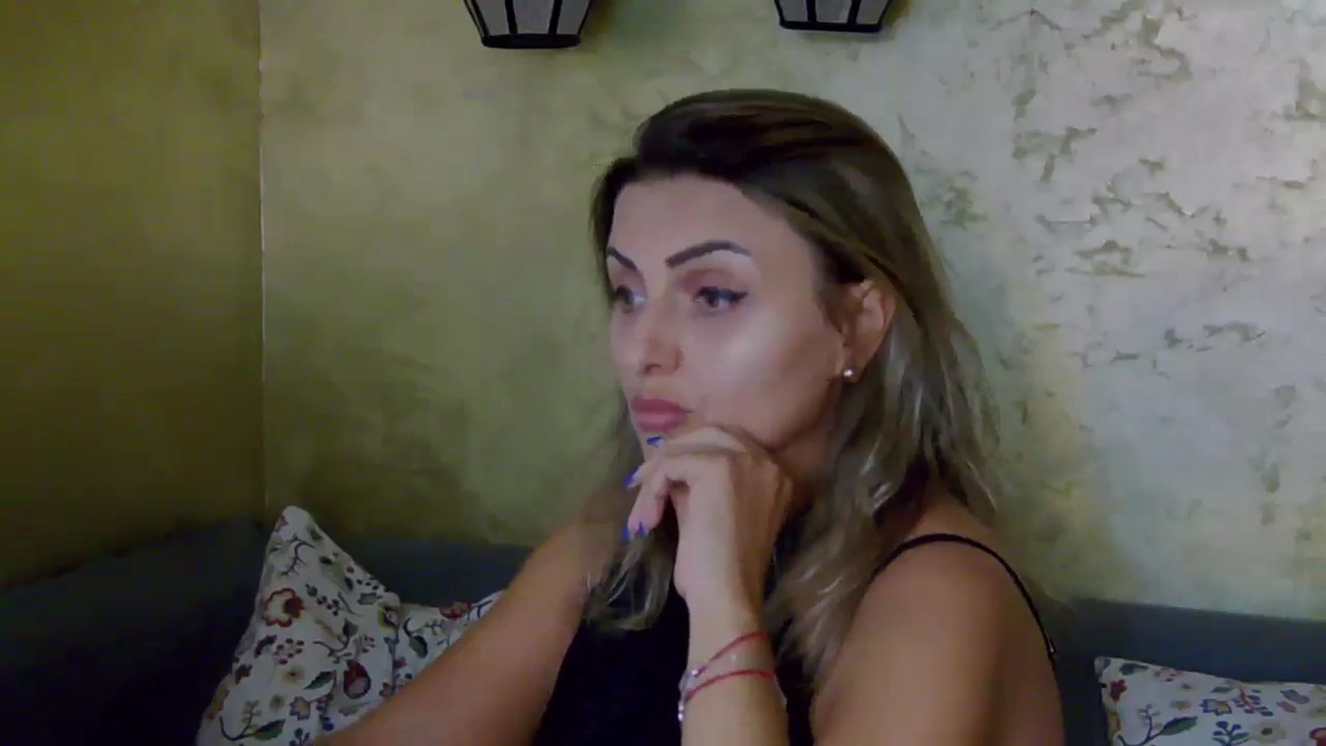 Gallery image thumbnail from OlivyaMoon's myfreecams stream on, 10/07/2025, 01:42 image 20 of 20