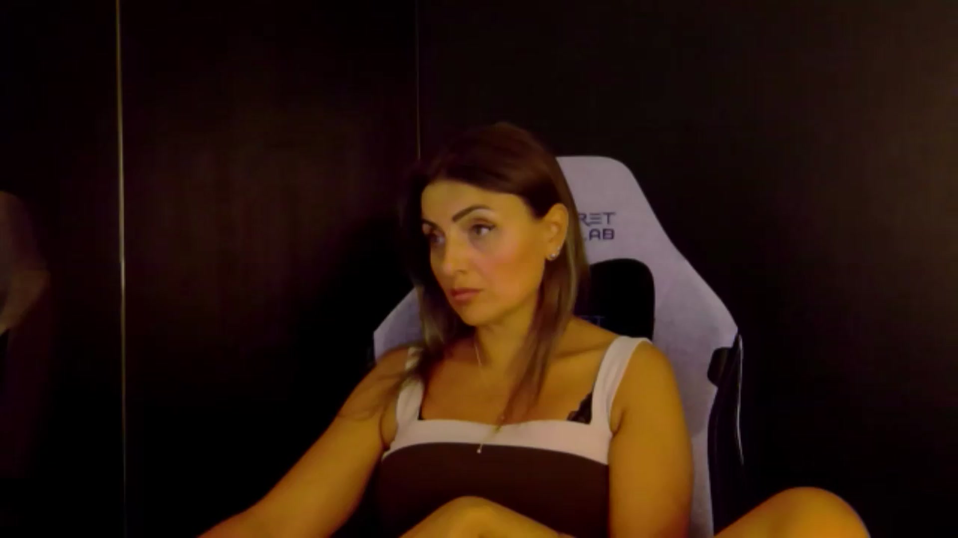 Gallery image thumbnail from OlivyaMoon's myfreecams stream on, 08/04/2026, 24:02 image 20 of 20