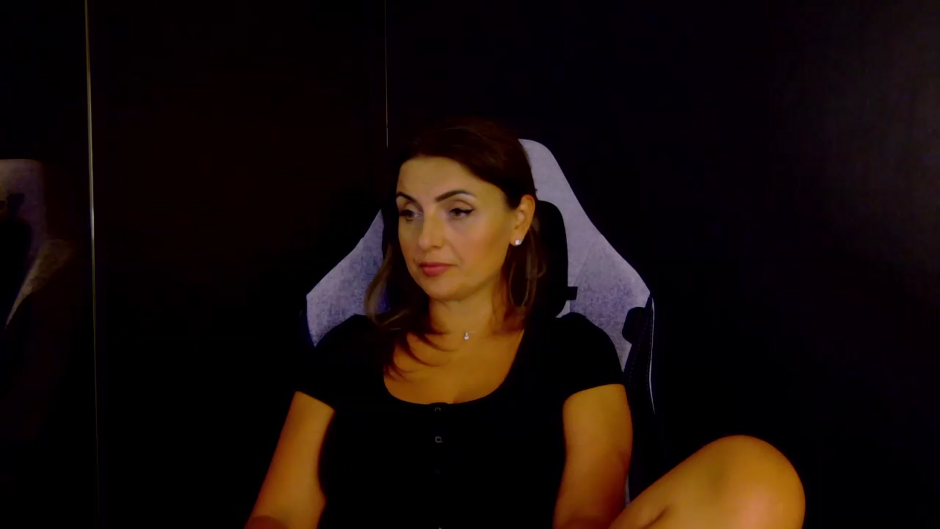 Gallery image thumbnail from OlivyaMoon's myfreecams stream on, 08/05/2026, 24:01 image 1 of 20