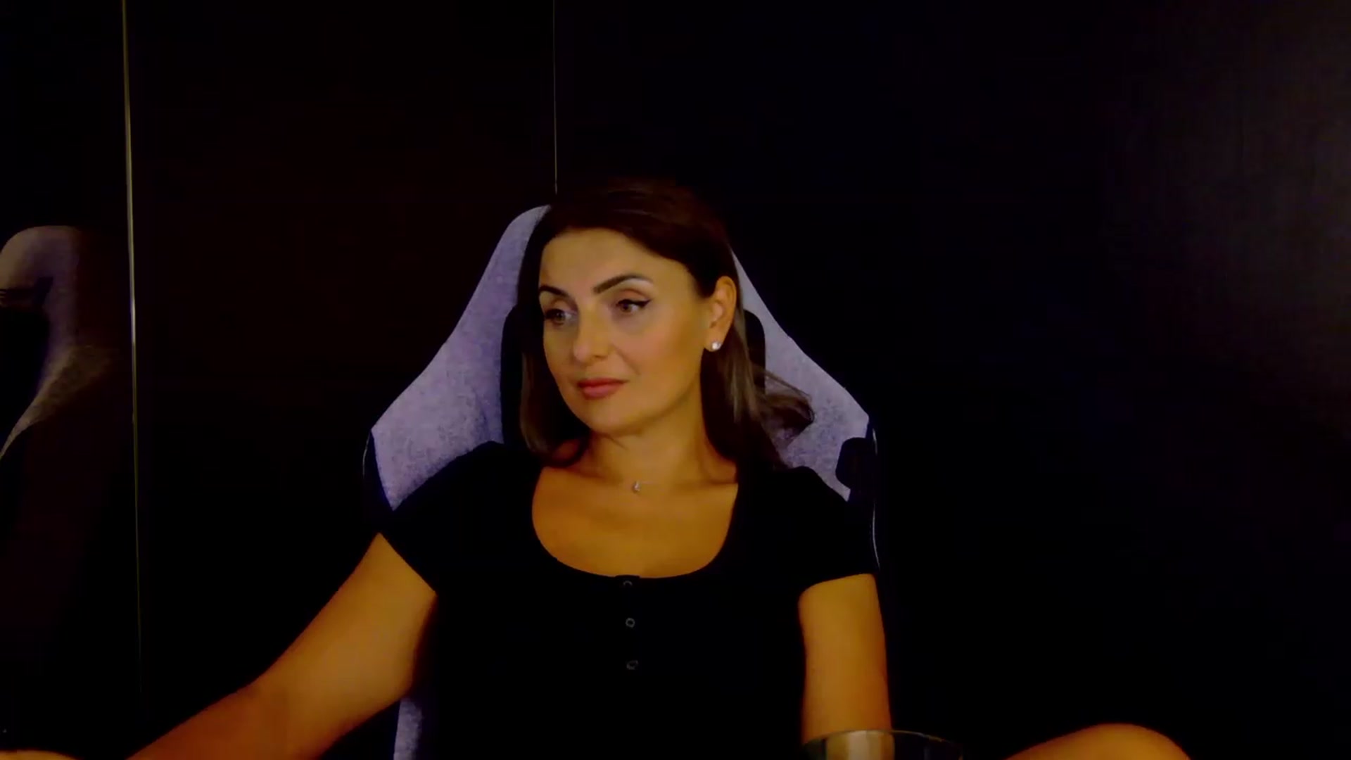 Gallery image thumbnail from OlivyaMoon's myfreecams stream on, 08/05/2026, 24:01 image 9 of 20