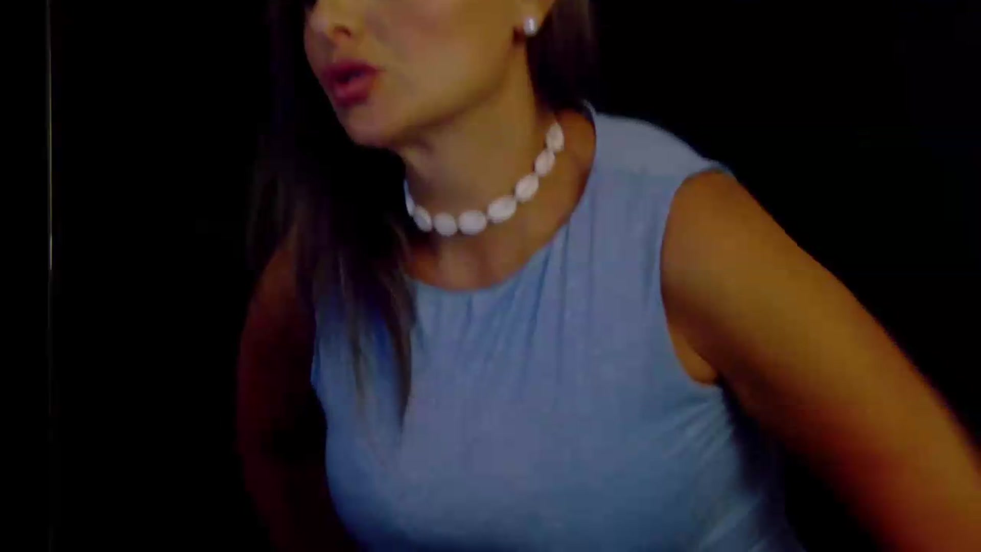 Gallery image thumbnail from OlivyaMoon's myfreecams stream on, 08/11/2026, 24:03 image 17 of 20