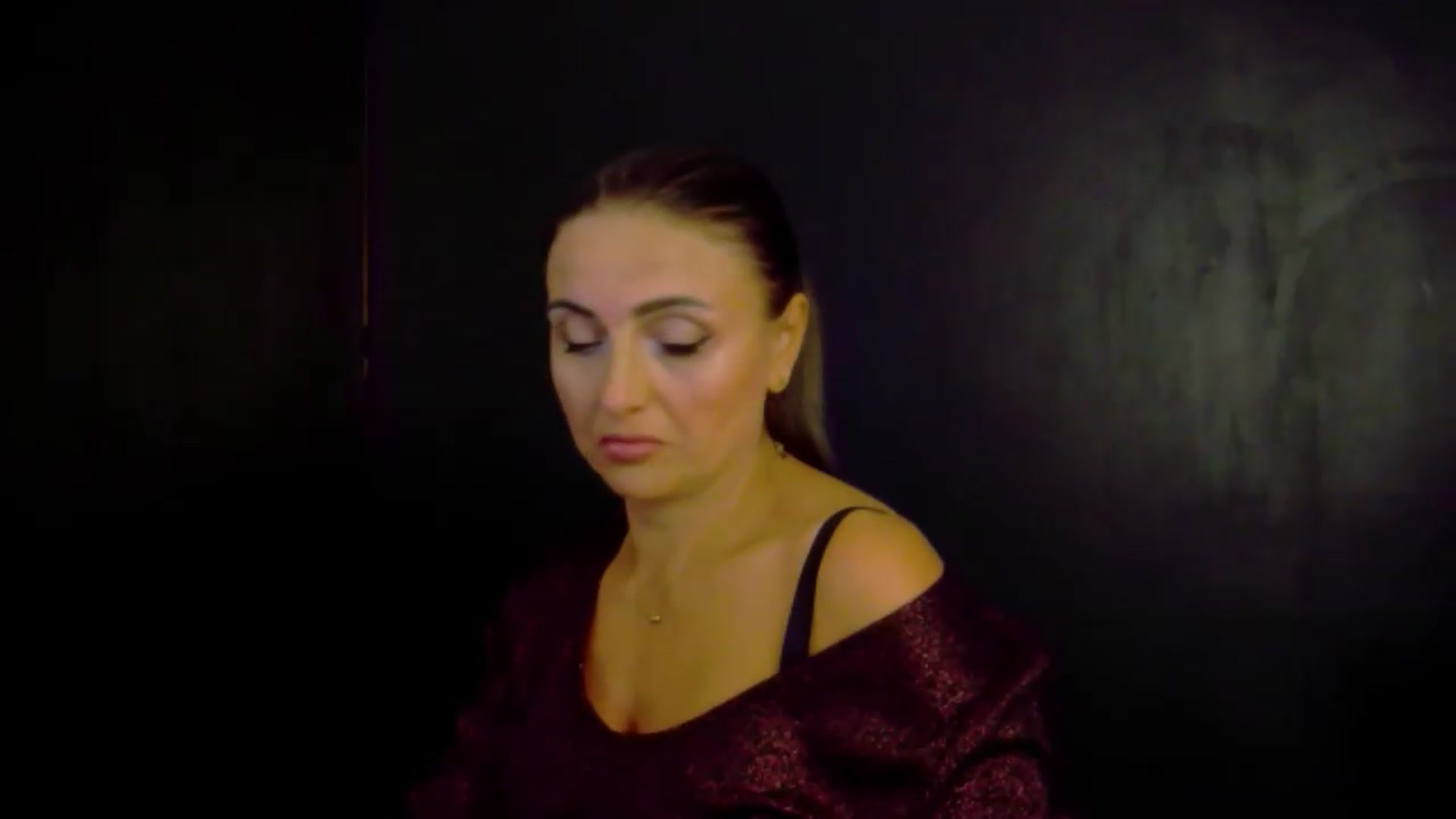 Gallery image thumbnail from OlivyaMoon's myfreecams stream on, 08/13/2026, 01:08 image 4 of 20