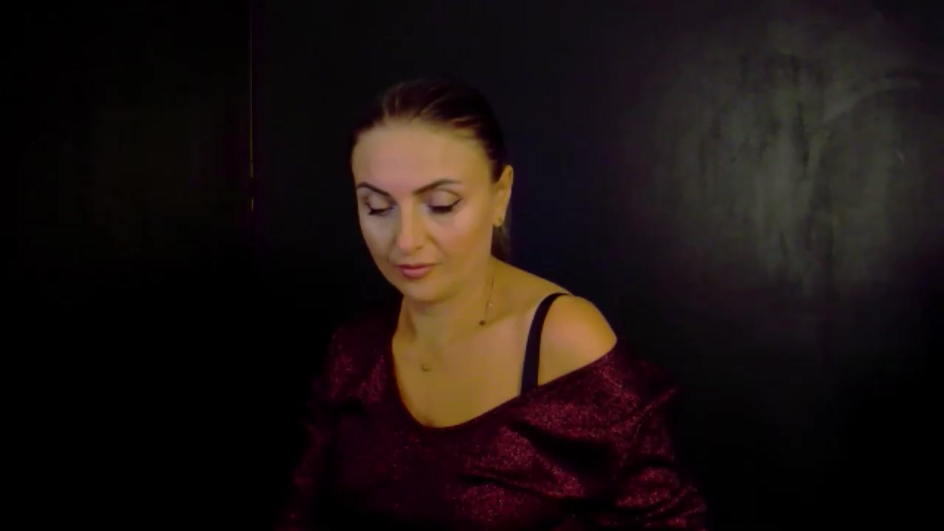 Gallery image thumbnail from OlivyaMoon's myfreecams stream on, 08/13/2026, 01:08 image 16 of 20
