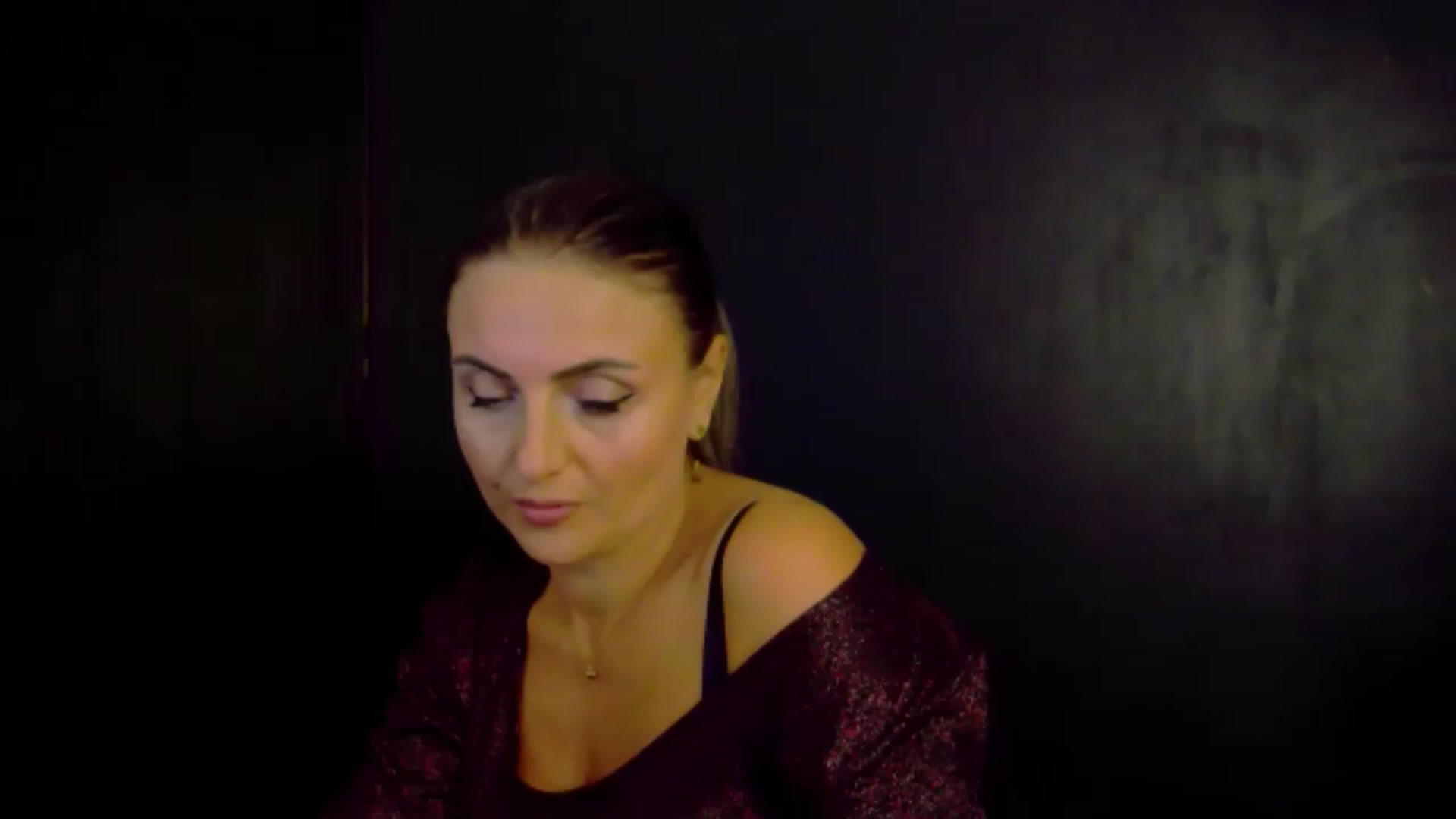 Gallery image thumbnail from OlivyaMoon's myfreecams stream on, 08/13/2026, 01:08 image 1 of 20