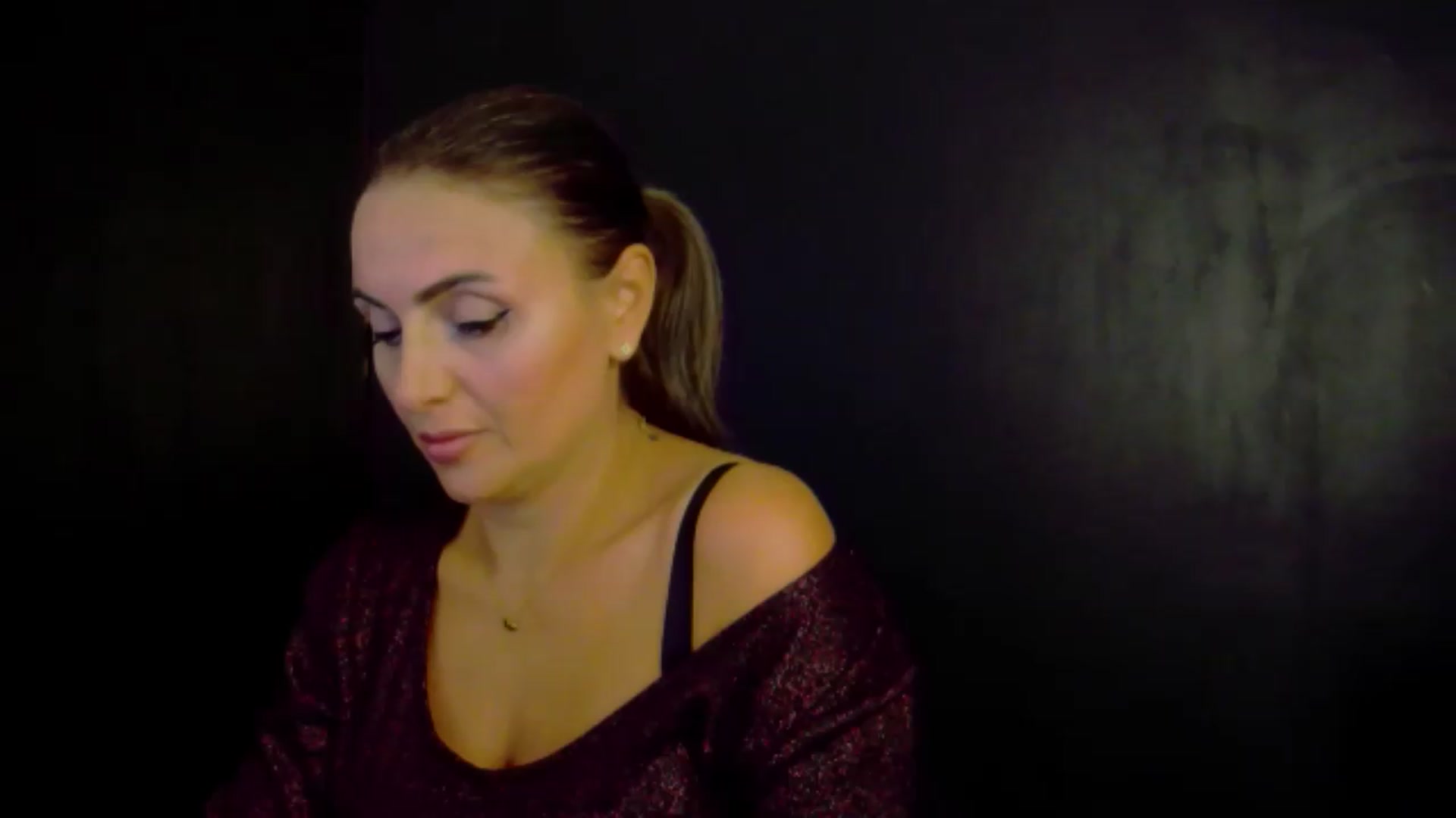 Gallery image thumbnail from OlivyaMoon's myfreecams stream on, 08/13/2026, 01:08 image 2 of 20