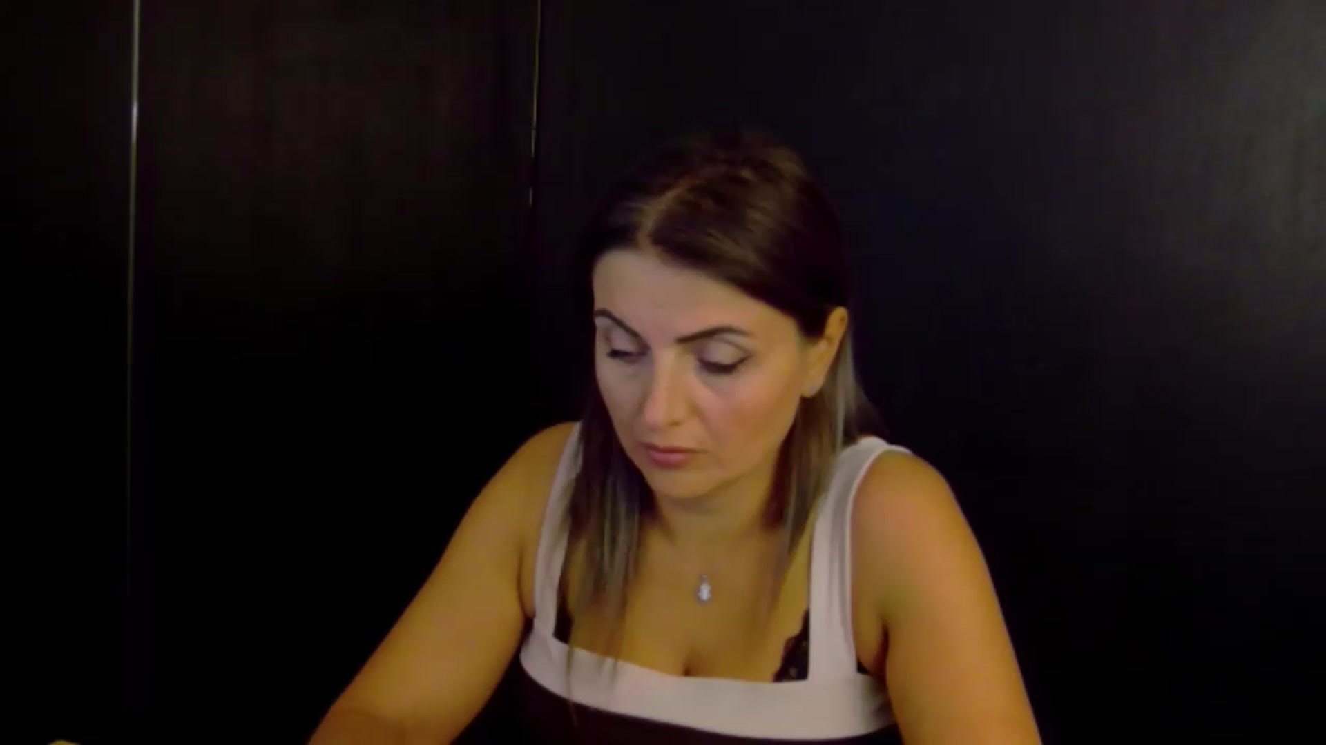 Gallery image thumbnail from OlivyaMoon's myfreecams stream on, 08/15/2026, 04:03 image 5 of 20