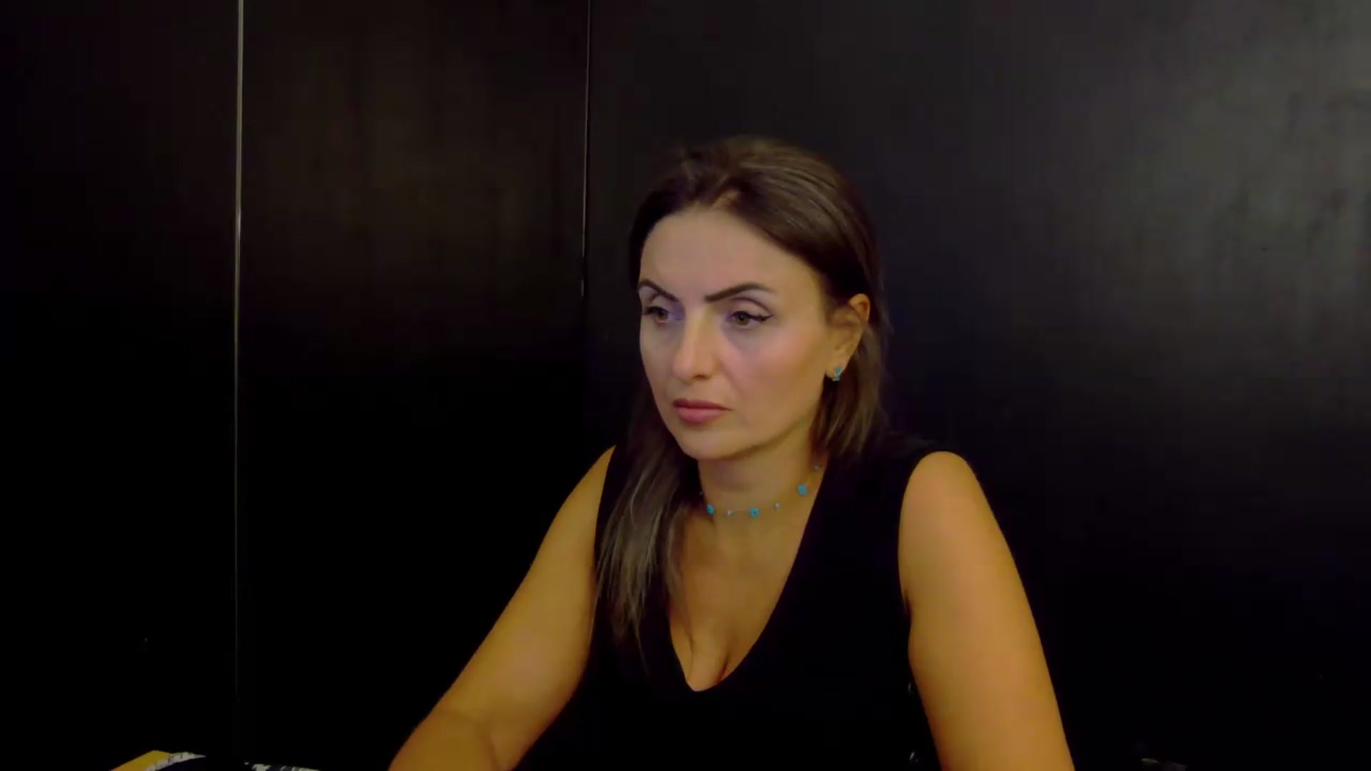 Gallery image thumbnail from OlivyaMoon's myfreecams stream on, 08/18/2026, 01:44 image 12 of 20
