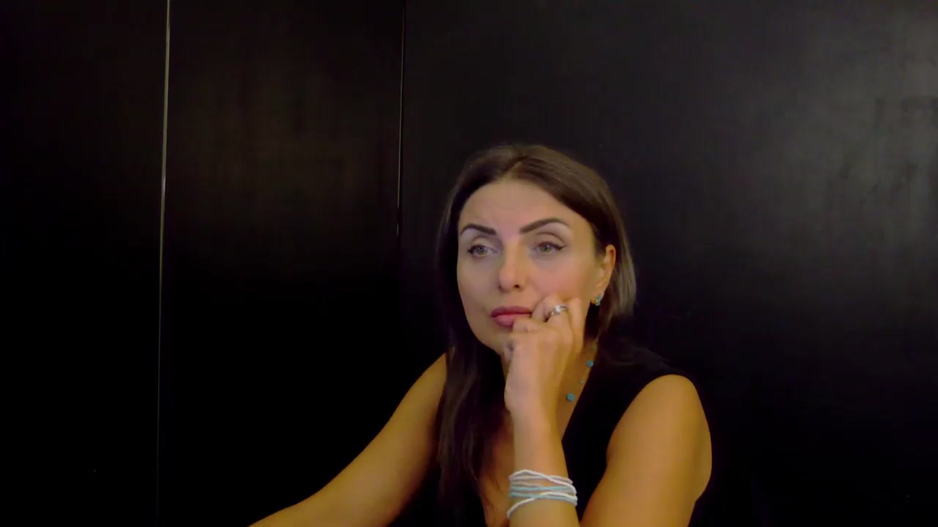 Gallery image thumbnail from OlivyaMoon's myfreecams stream on, 08/18/2026, 01:44 image 9 of 20