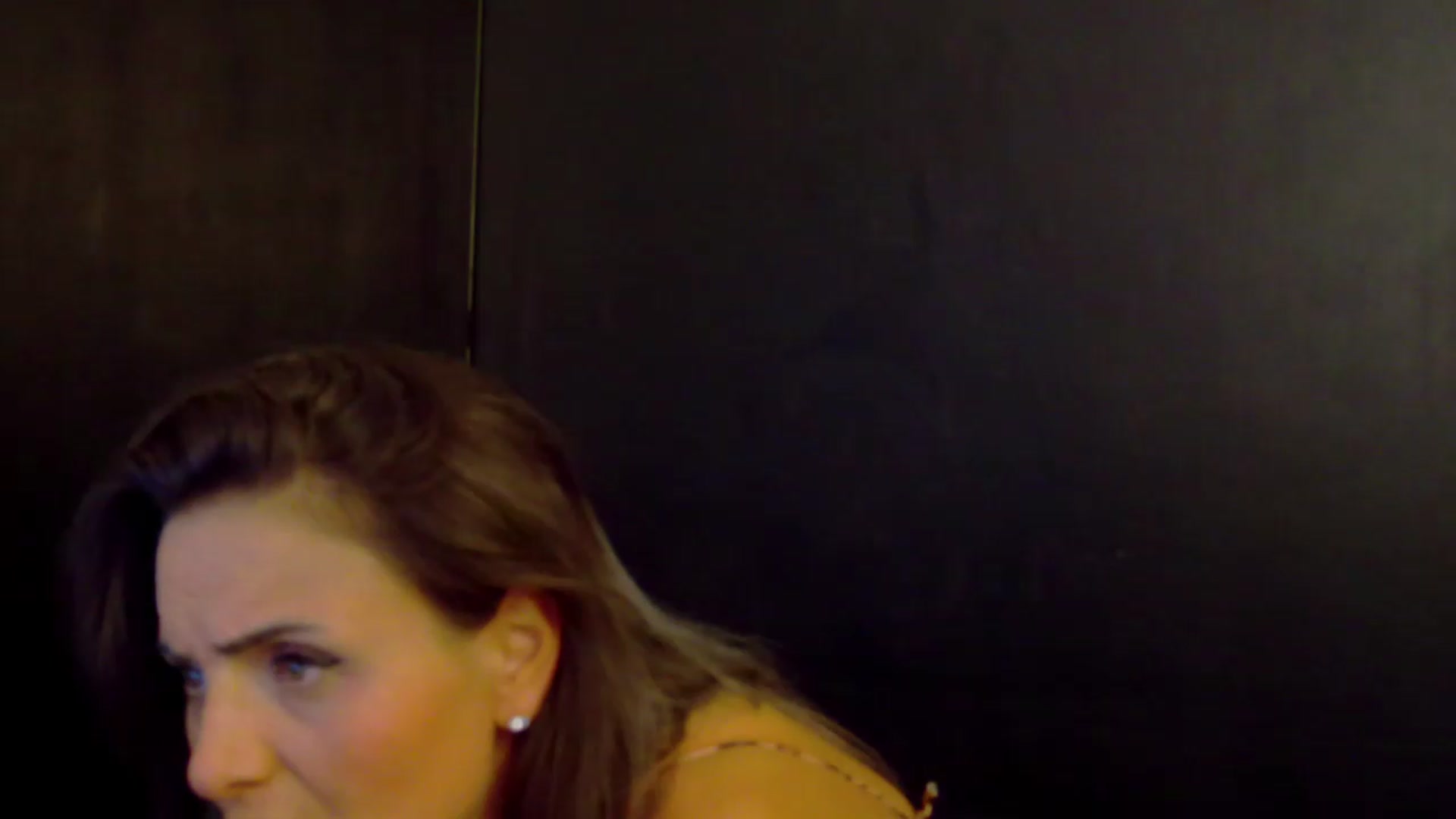 Gallery image thumbnail from OlivyaMoon's myfreecams stream on, 08/19/2026, 01:14 image 18 of 20