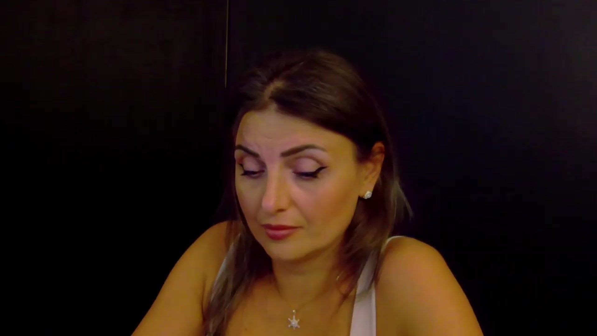 Gallery image thumbnail from OlivyaMoon's myfreecams stream on, 08/27/2026, 01:11 image 12 of 20