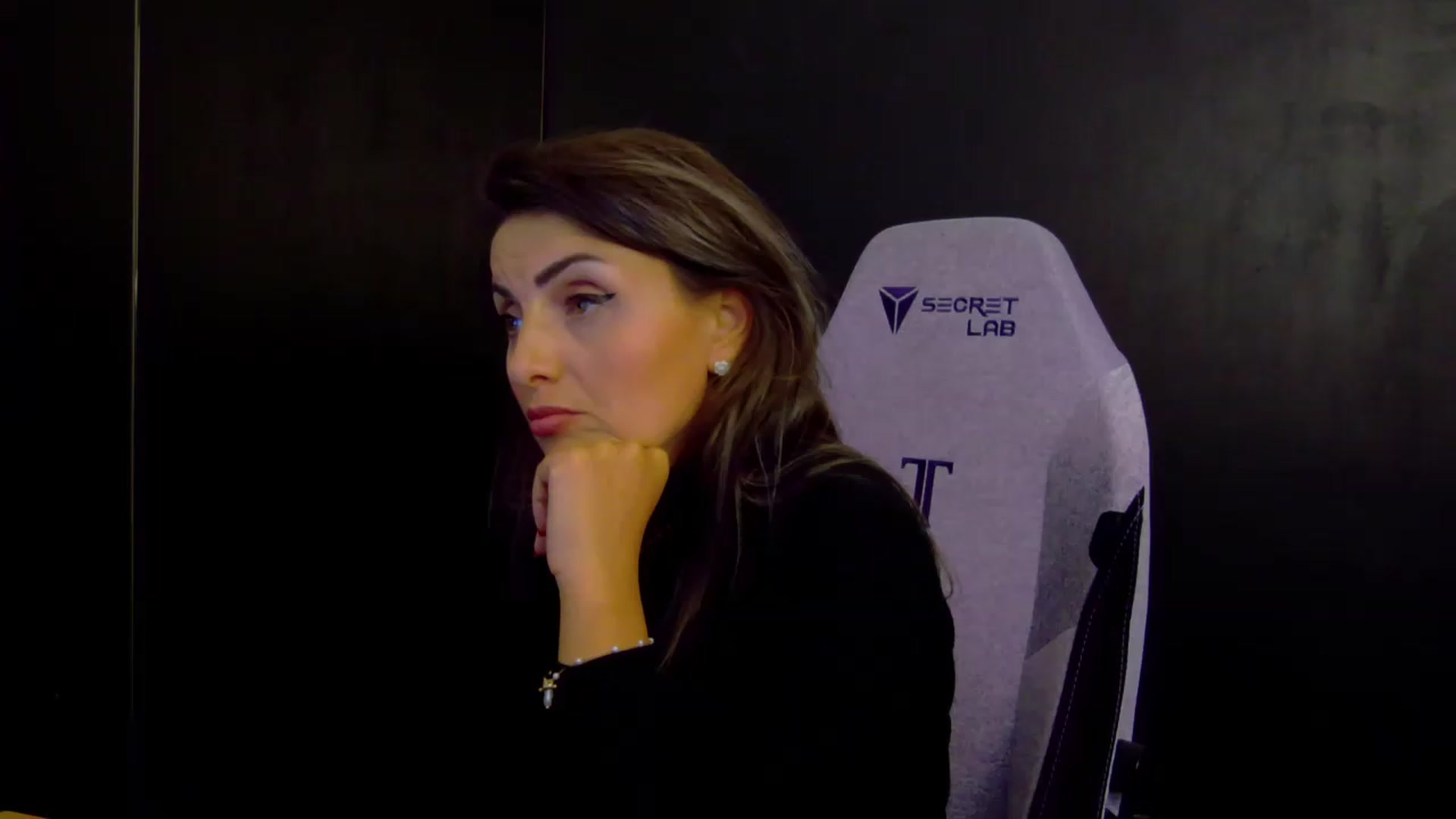 Gallery image thumbnail from OlivyaMoon's myfreecams stream on, 08/28/2026, 24:24 image 17 of 20