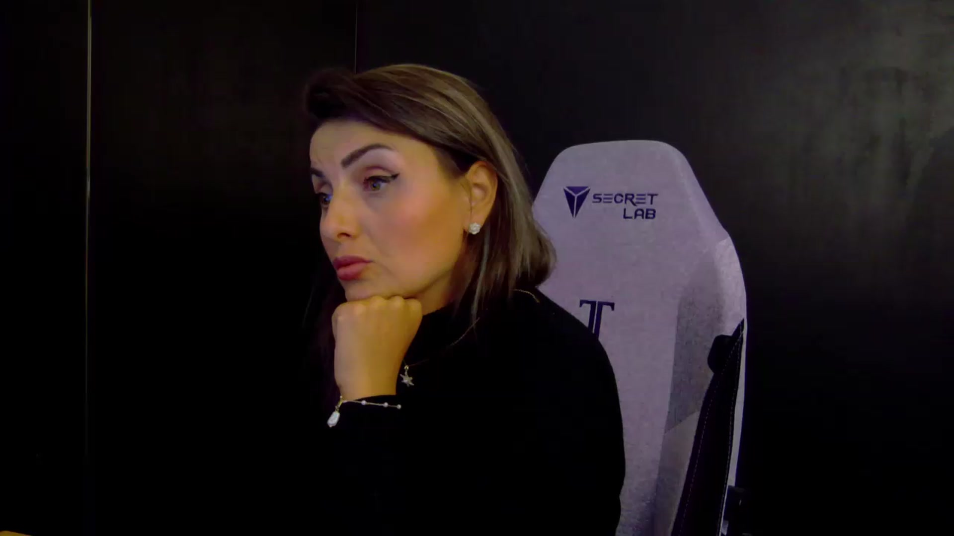 Gallery image thumbnail from OlivyaMoon's myfreecams stream on, 08/28/2026, 24:24 image 2 of 20