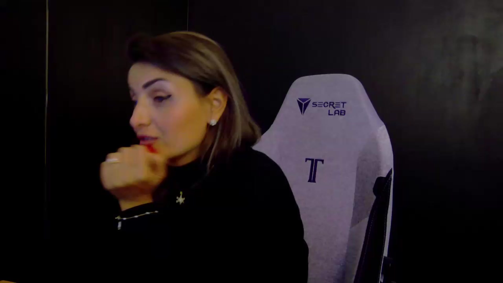 Gallery image thumbnail from OlivyaMoon's myfreecams stream on, 08/28/2026, 24:24 image 1 of 20