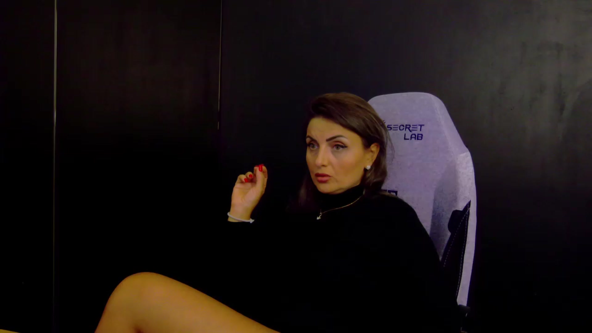Gallery image thumbnail from OlivyaMoon's myfreecams stream on, 08/28/2026, 24:24 image 5 of 20