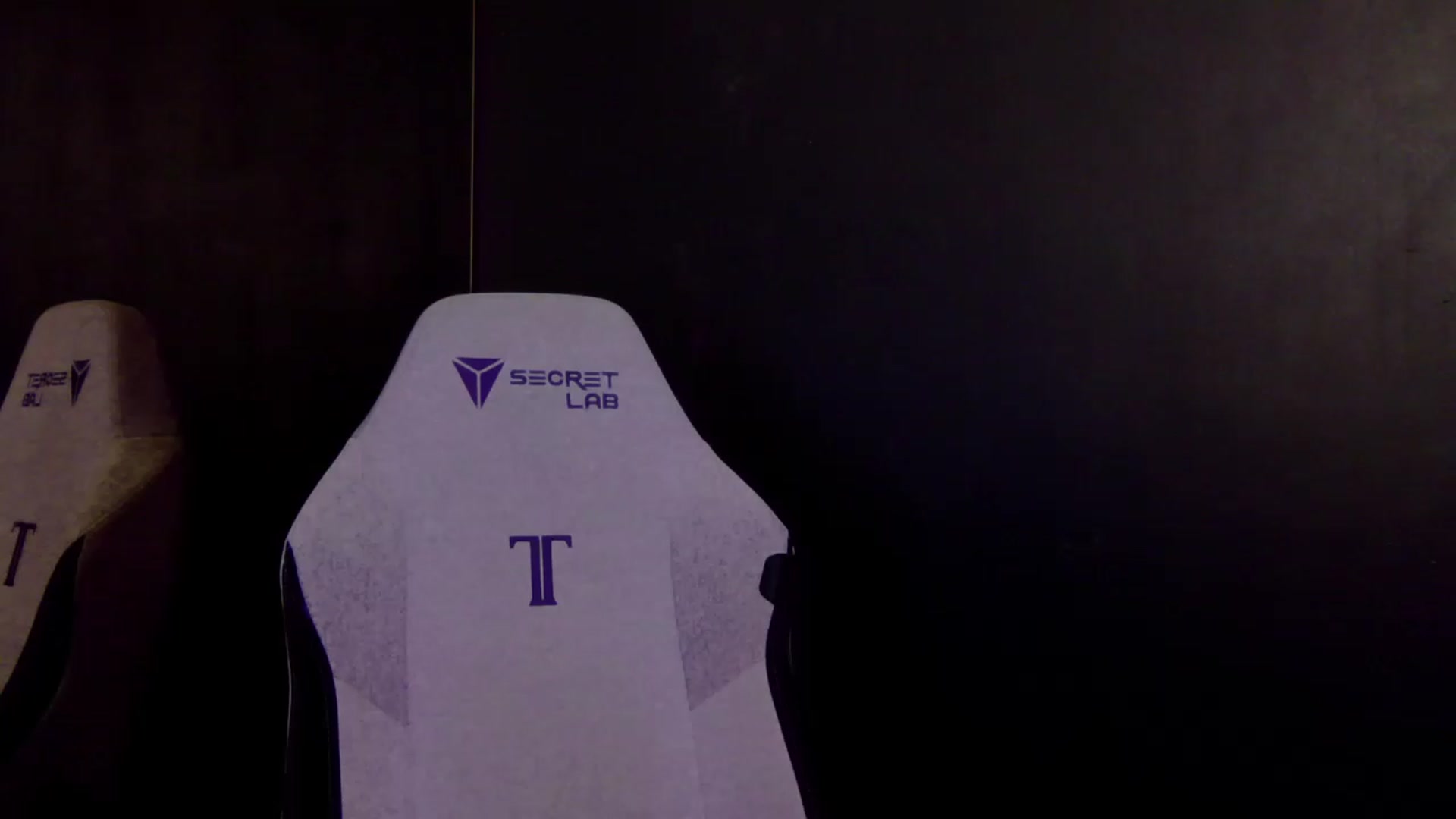 Gallery image thumbnail from OlivyaMoon's myfreecams stream on, 09/17/2026, 24:33 image 17 of 20