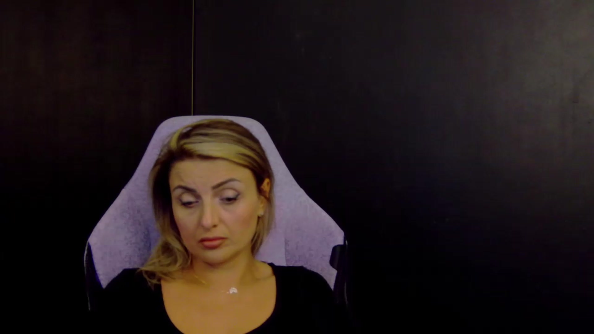 Gallery image thumbnail from OlivyaMoon's myfreecams stream on, 09/17/2026, 24:33 image 5 of 20