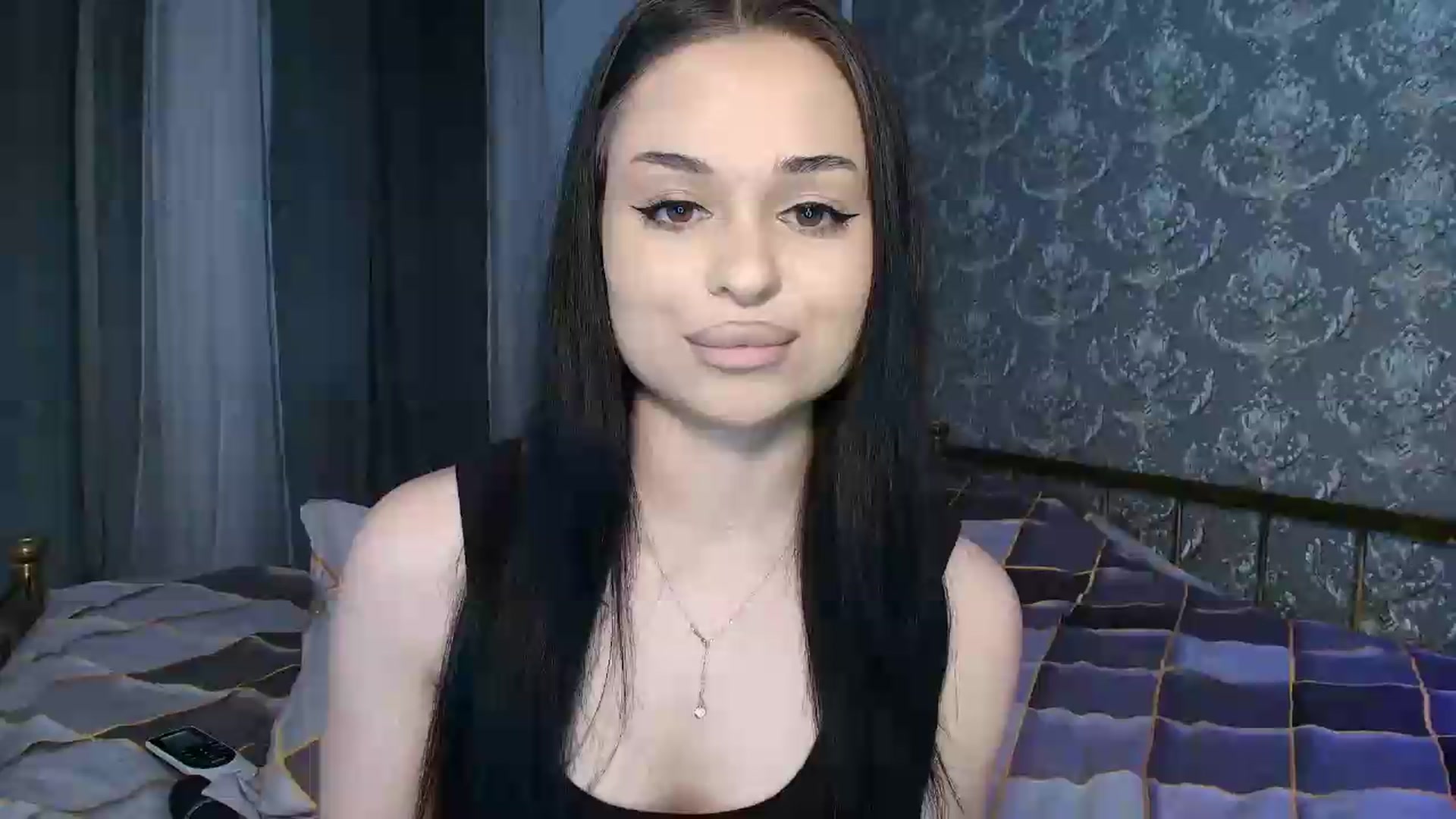 Gallery image thumbnail from Ollie_'s myfreecams stream on, 05/07/2026, 19:07 image 1 of 20