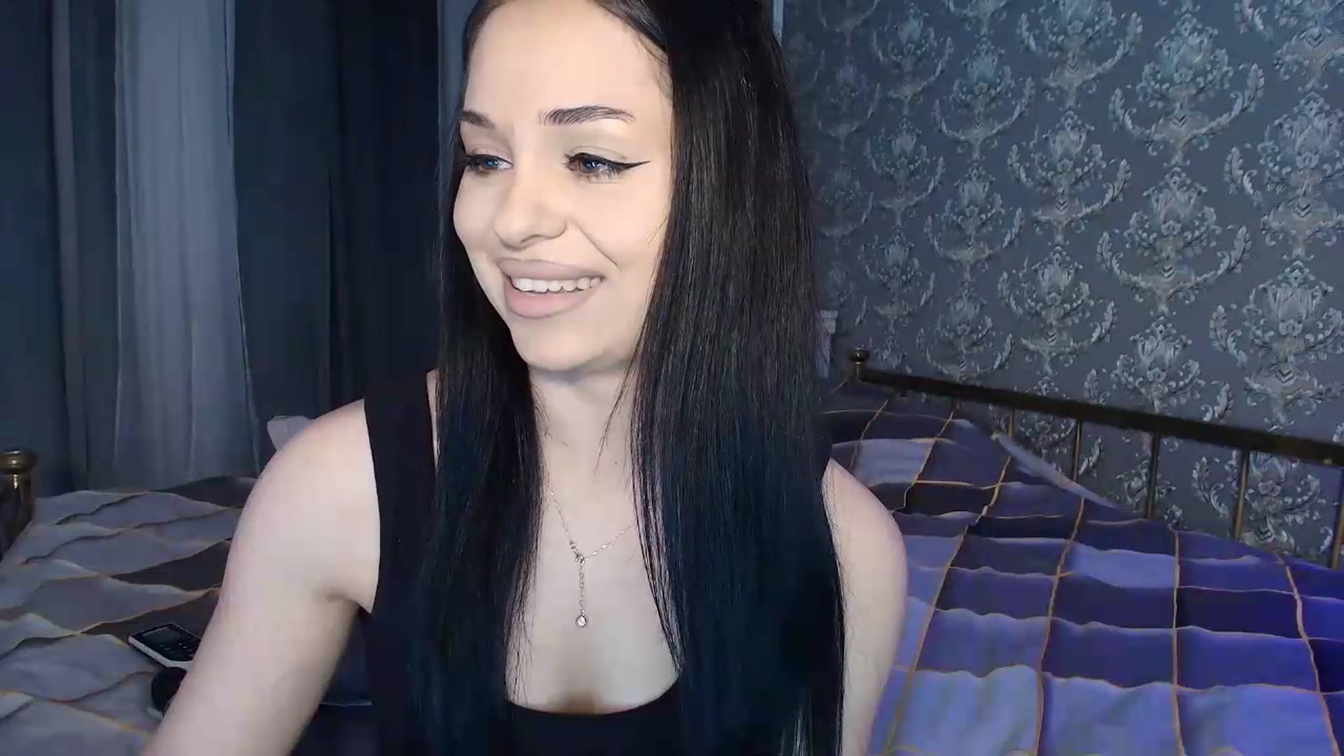 Gallery image thumbnail from Ollie_'s myfreecams stream on, 05/07/2026, 19:07 image 3 of 20