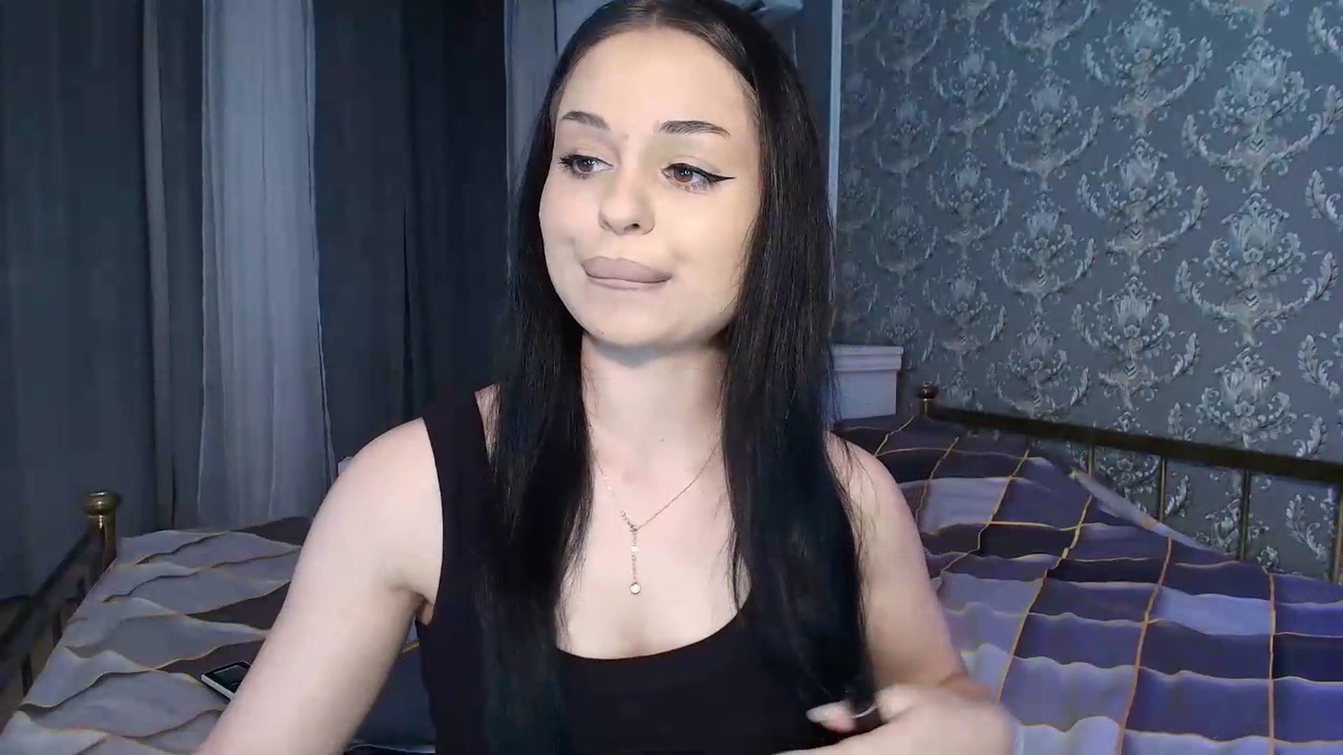 Gallery image thumbnail from Ollie_'s myfreecams stream on, 05/07/2026, 19:07 image 6 of 20
