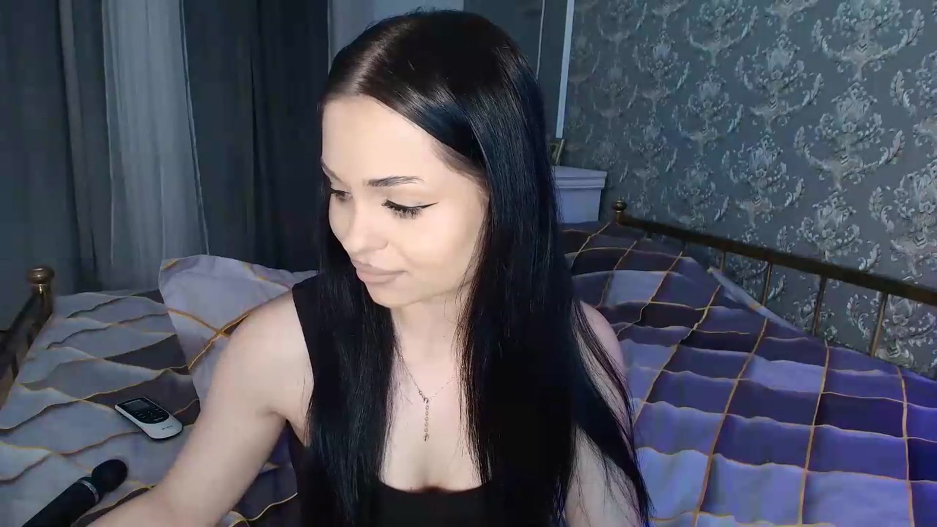 Gallery image thumbnail from Ollie_'s myfreecams stream on, 05/07/2026, 19:07 image 15 of 20