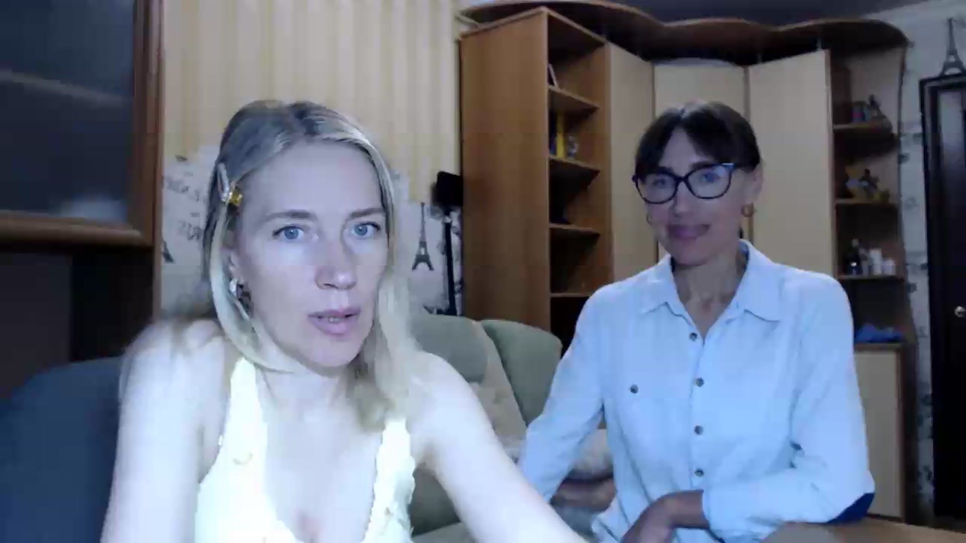 Gallery image thumbnail from Oly_nice_'s myfreecams stream on, 07/26/2026, 13:15 image 1 of 20