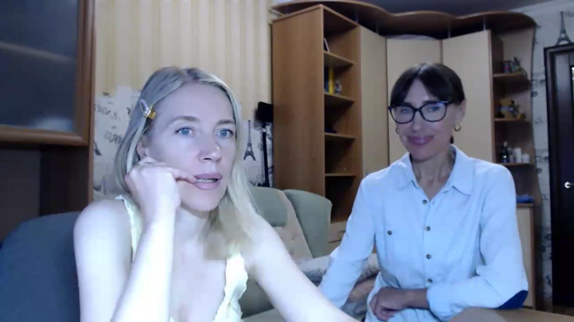 Gallery image thumbnail from Oly_nice_'s myfreecams stream on, 07/26/2026, 13:15 image 4 of 20