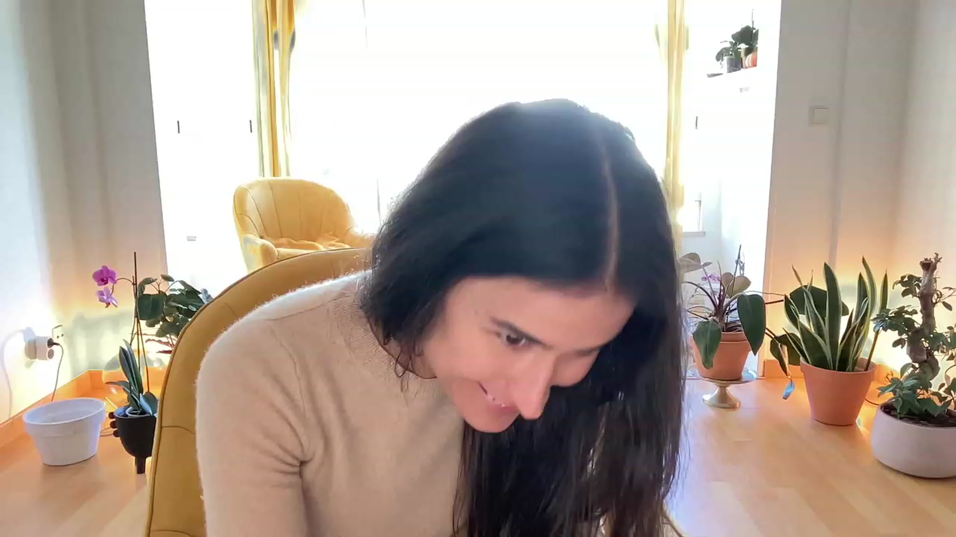 Gallery image thumbnail from Olympia_'s myfreecams stream on, 04/15/2023, 11:58 image 10 of 20