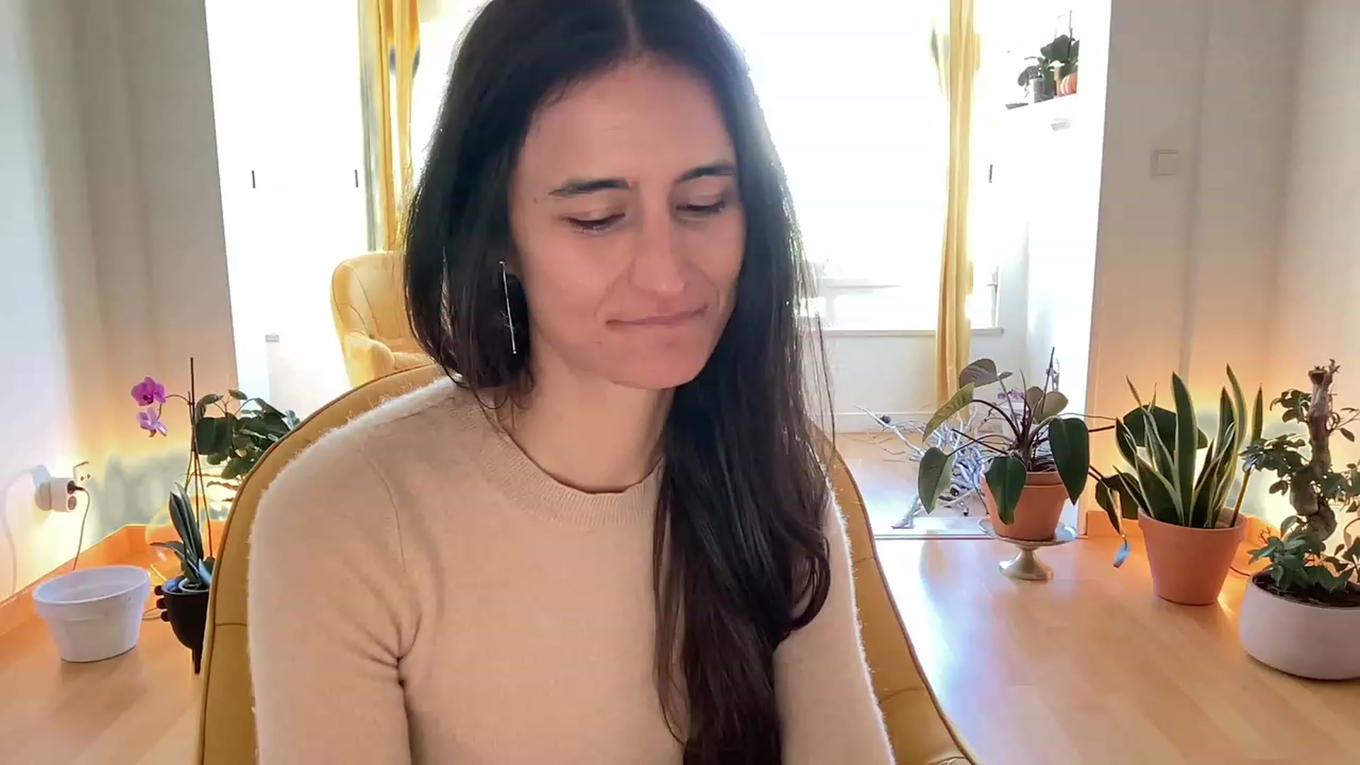 Gallery image thumbnail from Olympia_'s myfreecams stream on, 04/15/2023, 11:58 image 9 of 20