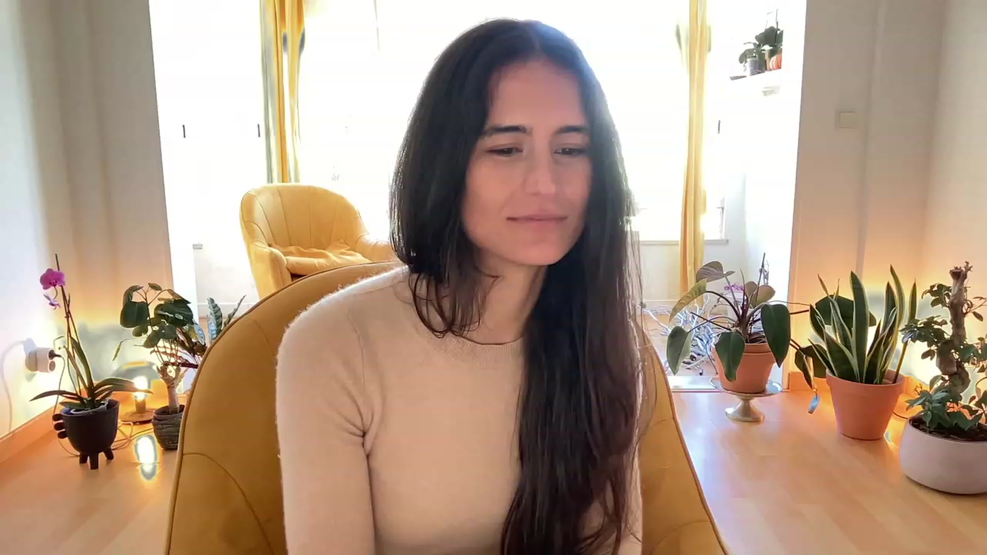 Gallery image thumbnail from Olympia_'s myfreecams stream on, 04/15/2023, 12:47 image 9 of 20