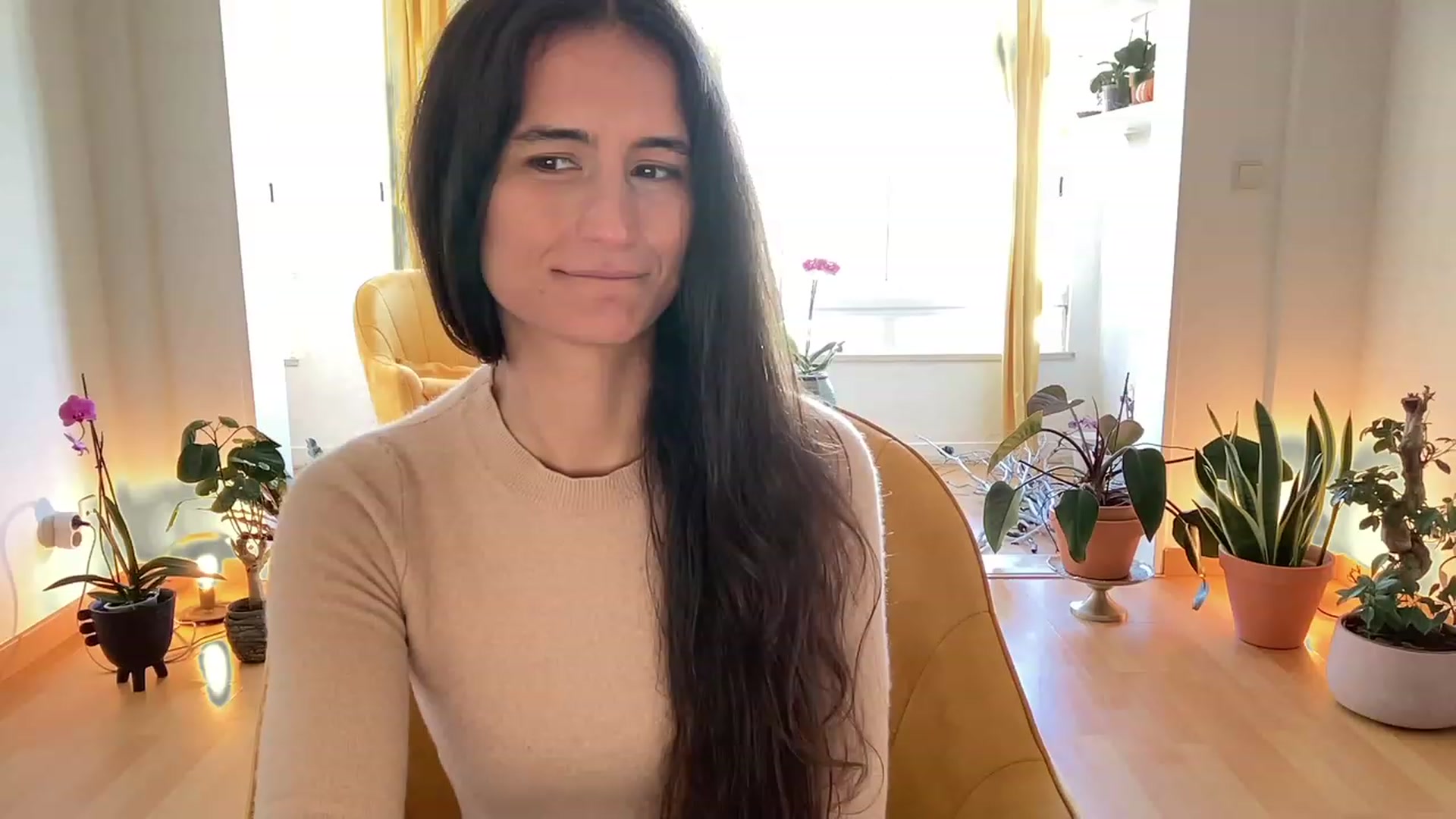 Gallery image thumbnail from Olympia_'s myfreecams stream on, 04/15/2023, 12:47 image 15 of 20