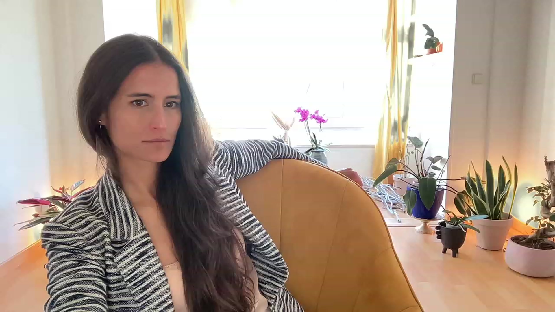 Gallery image thumbnail from Olympia_'s myfreecams stream on, 05/19/2023, 11:25 image 8 of 20
