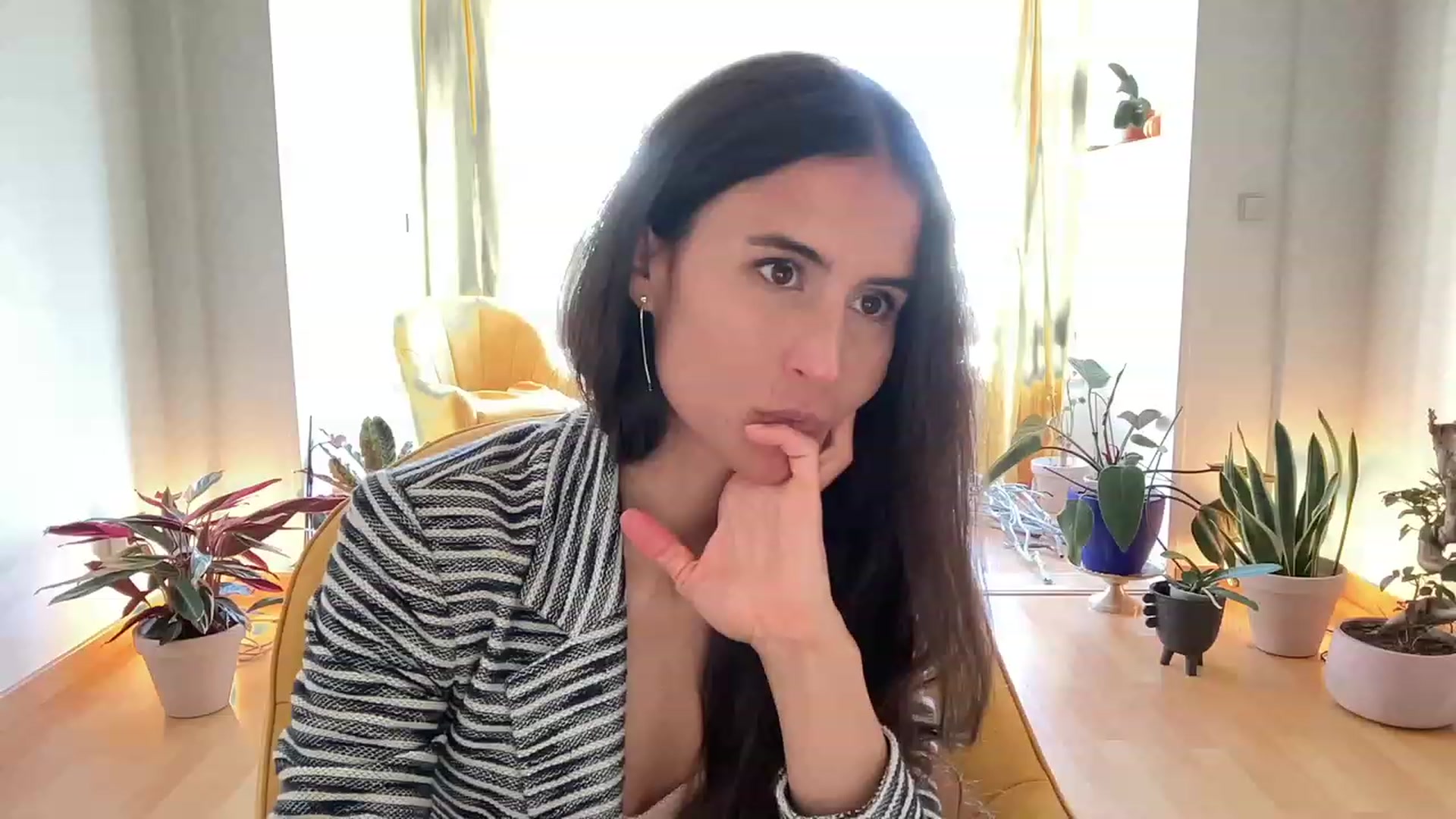 Gallery image thumbnail from Olympia_'s myfreecams stream on, 05/19/2023, 11:25 image 5 of 20